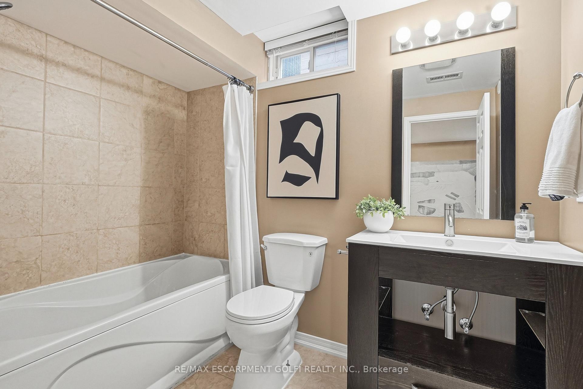 Photo 30 of 86 Springstead Avenue, Hamilton, Stoney Creek — HOMEH