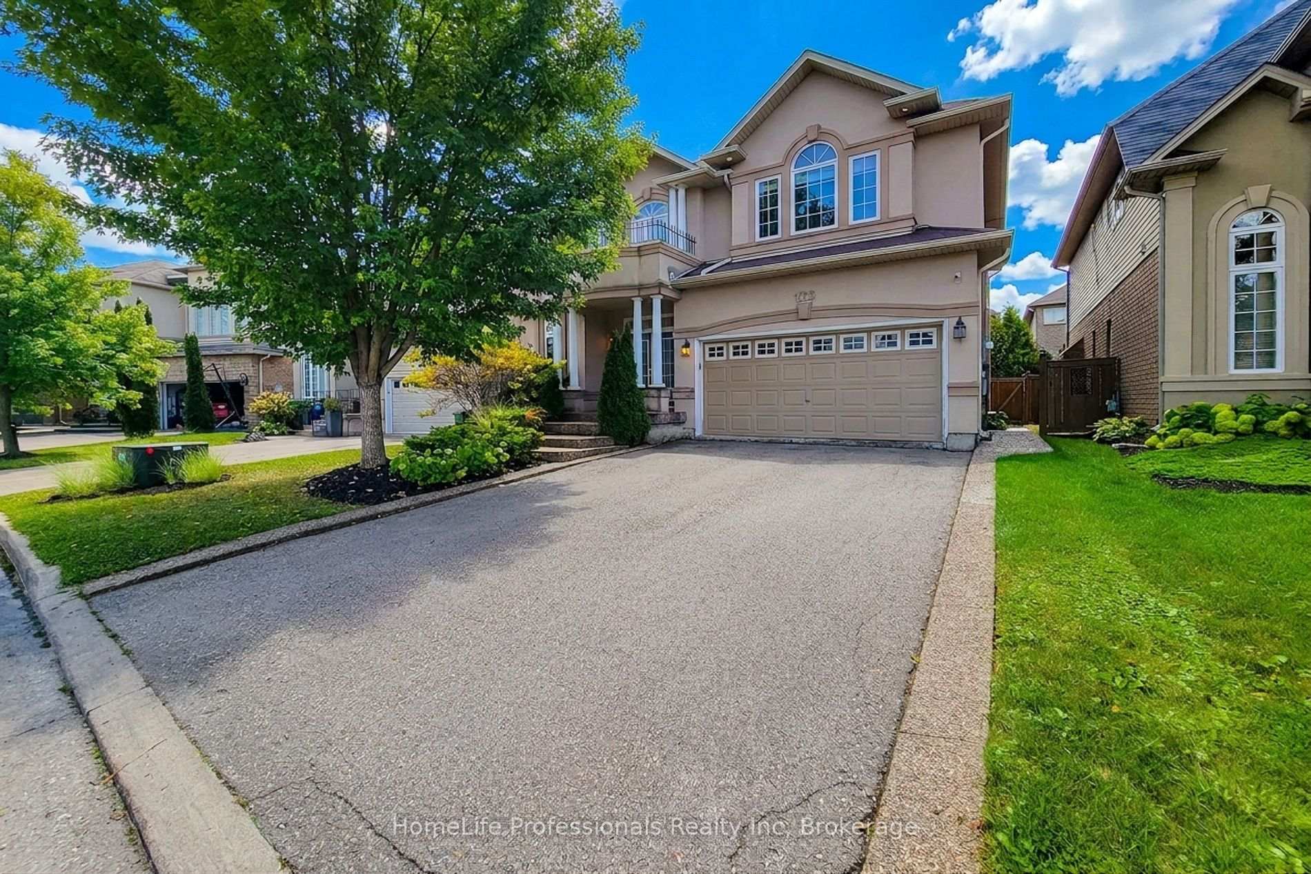 Photo 4 of 128 O'Leary Drive, Hamilton, Meadowlands — HOMEH