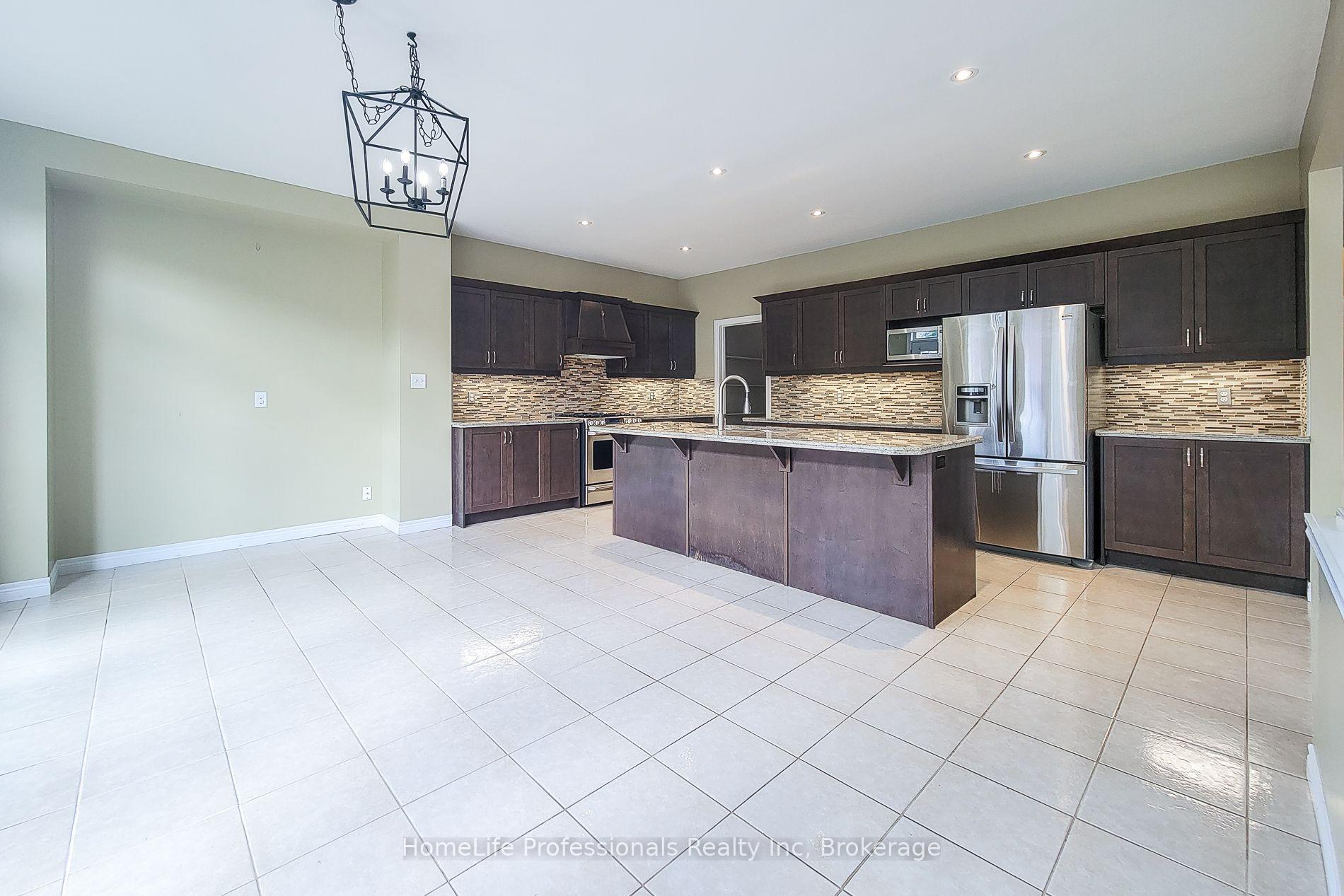 Photo 17 of 128 O'Leary Drive, Hamilton, Meadowlands — HOMEH