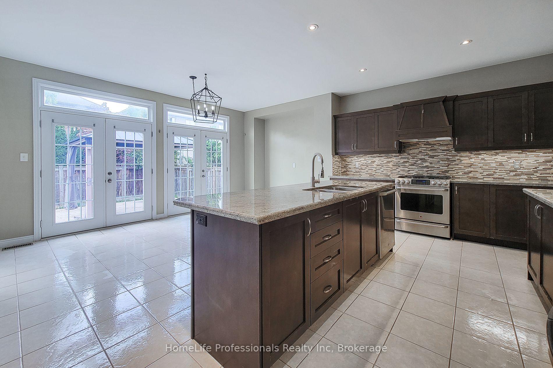 Photo 22 of 128 O'Leary Drive, Hamilton, Meadowlands — HOMEH