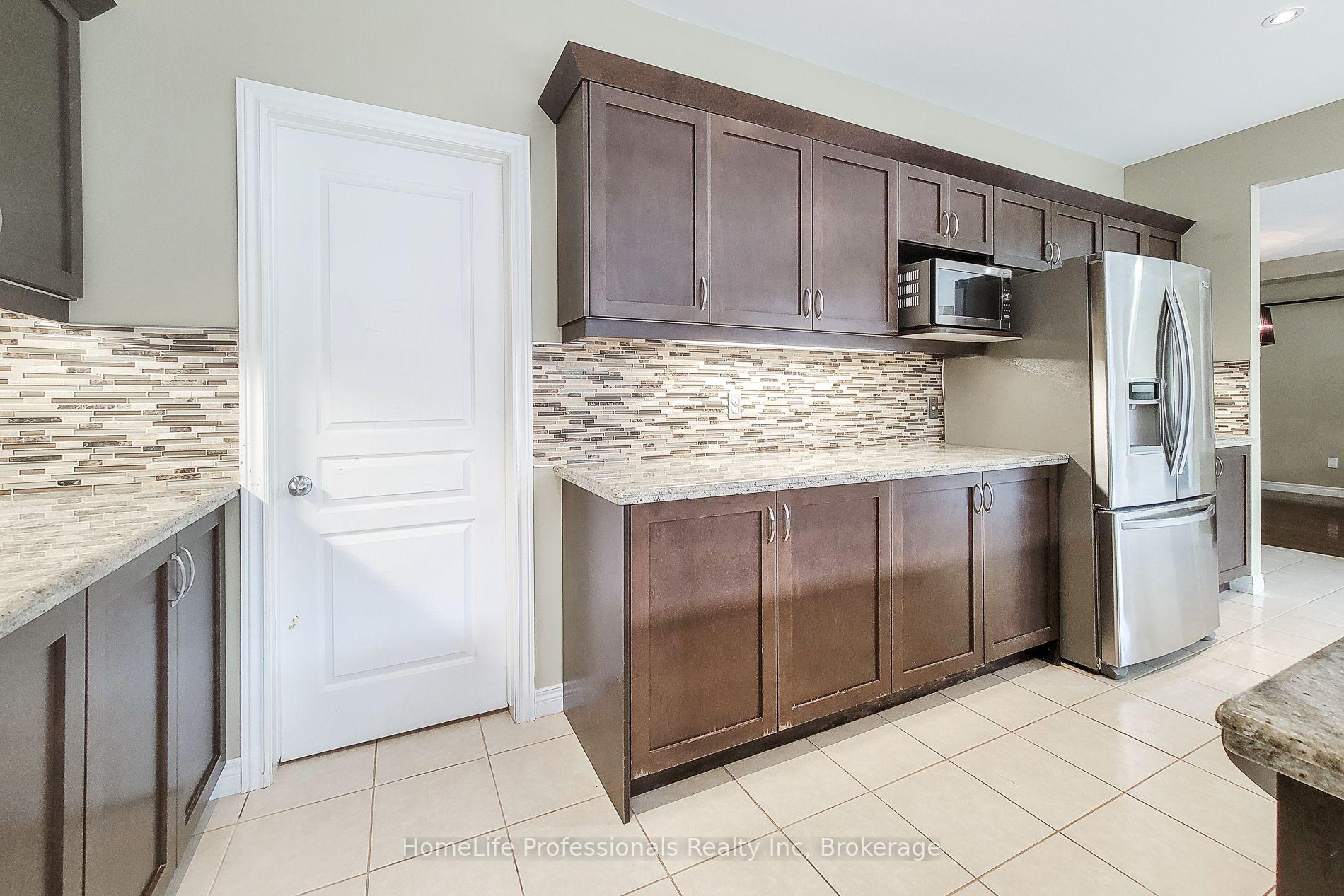 Photo 24 of 128 O'Leary Drive, Hamilton, Meadowlands — HOMEH
