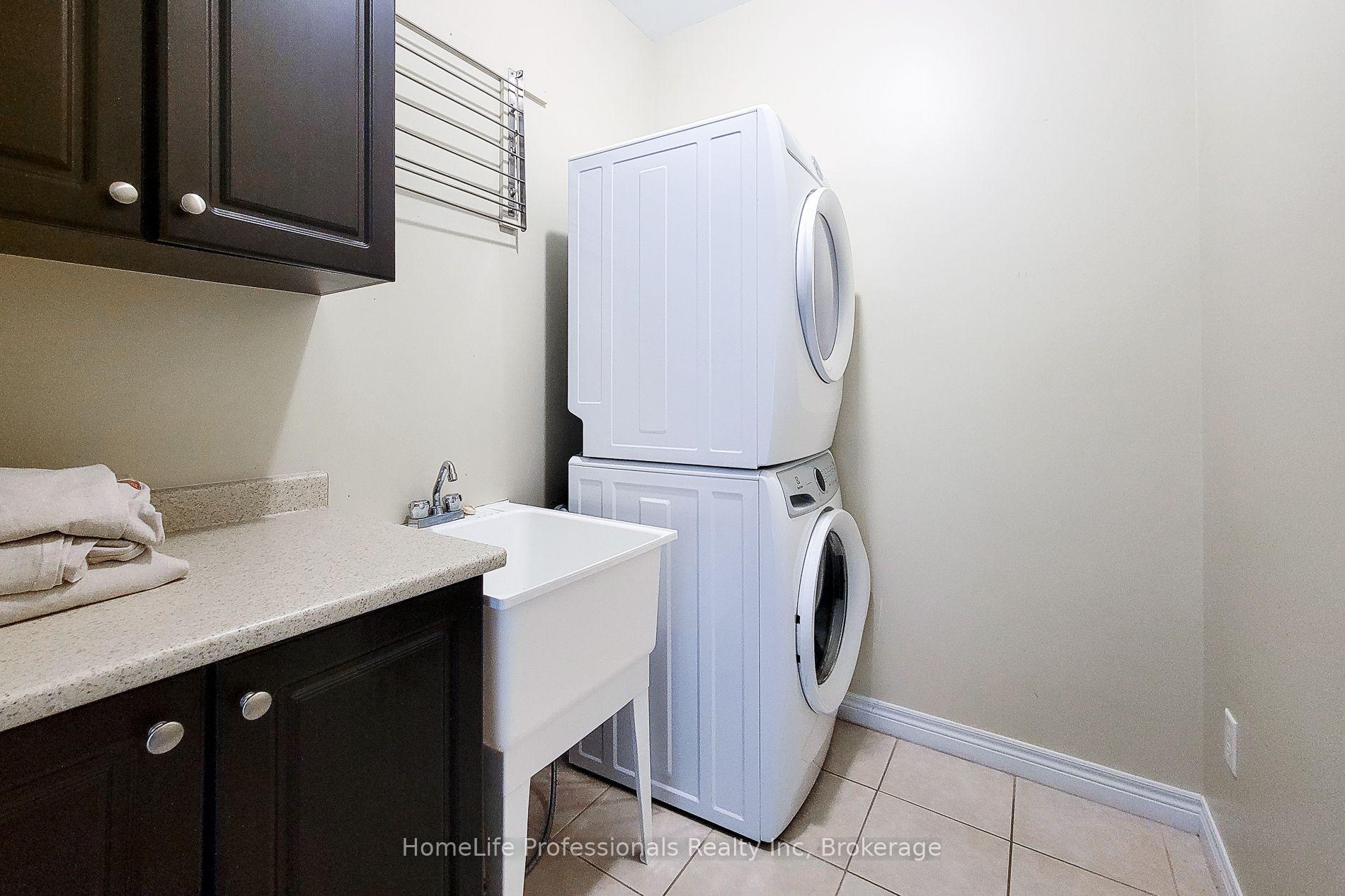 Photo 27 of 128 O'Leary Drive, Hamilton, Meadowlands — HOMEH