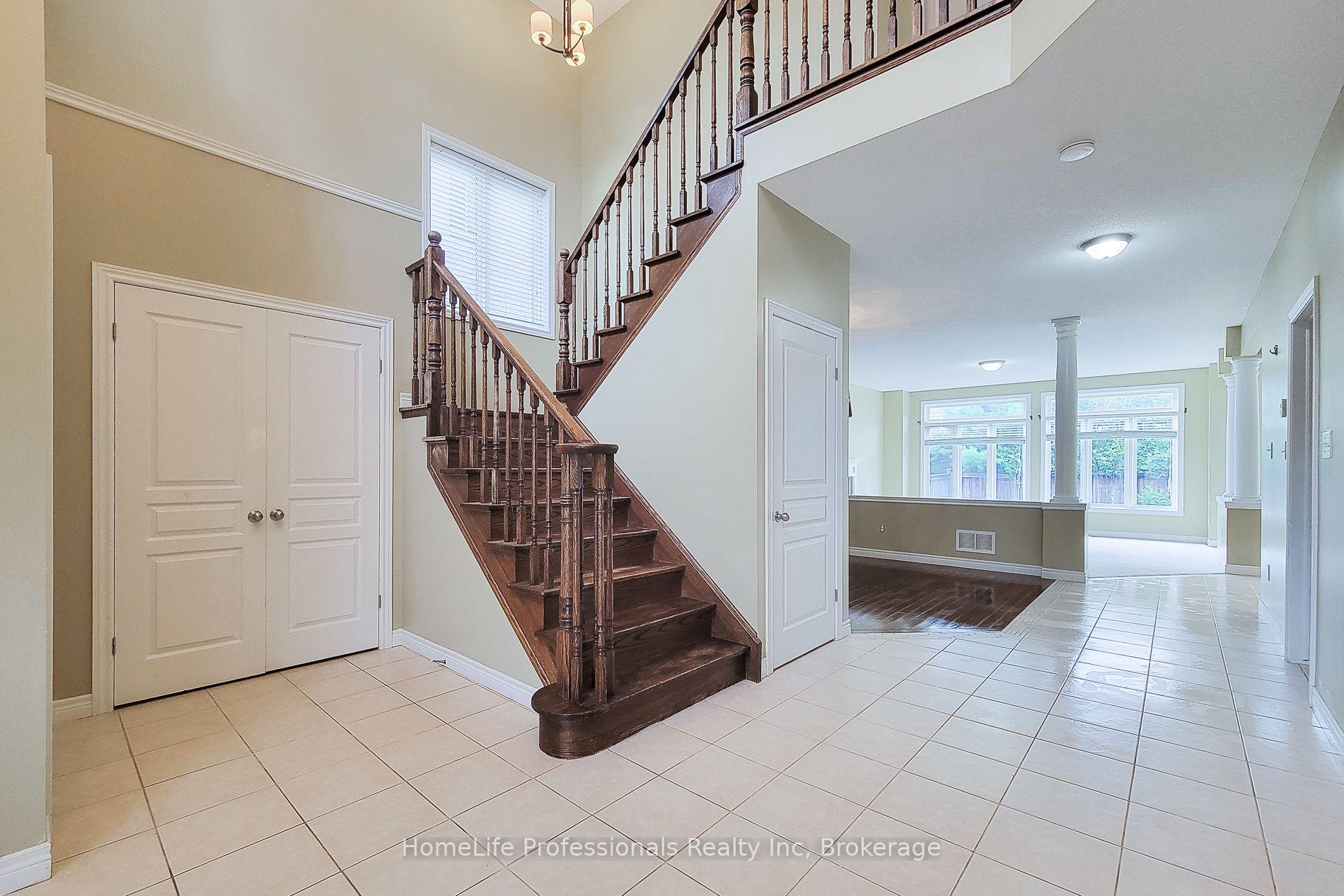 Photo 29 of 128 O'Leary Drive, Hamilton, Meadowlands — HOMEH