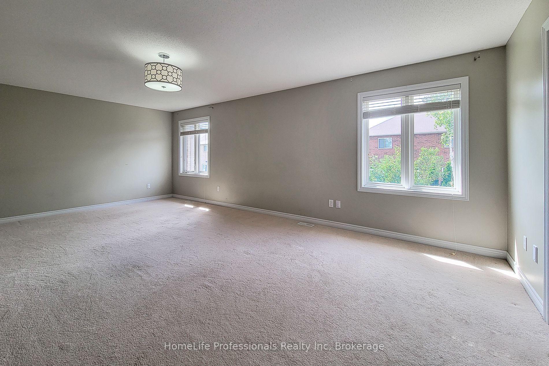 Photo 32 of 128 O'Leary Drive, Hamilton, Meadowlands — HOMEH