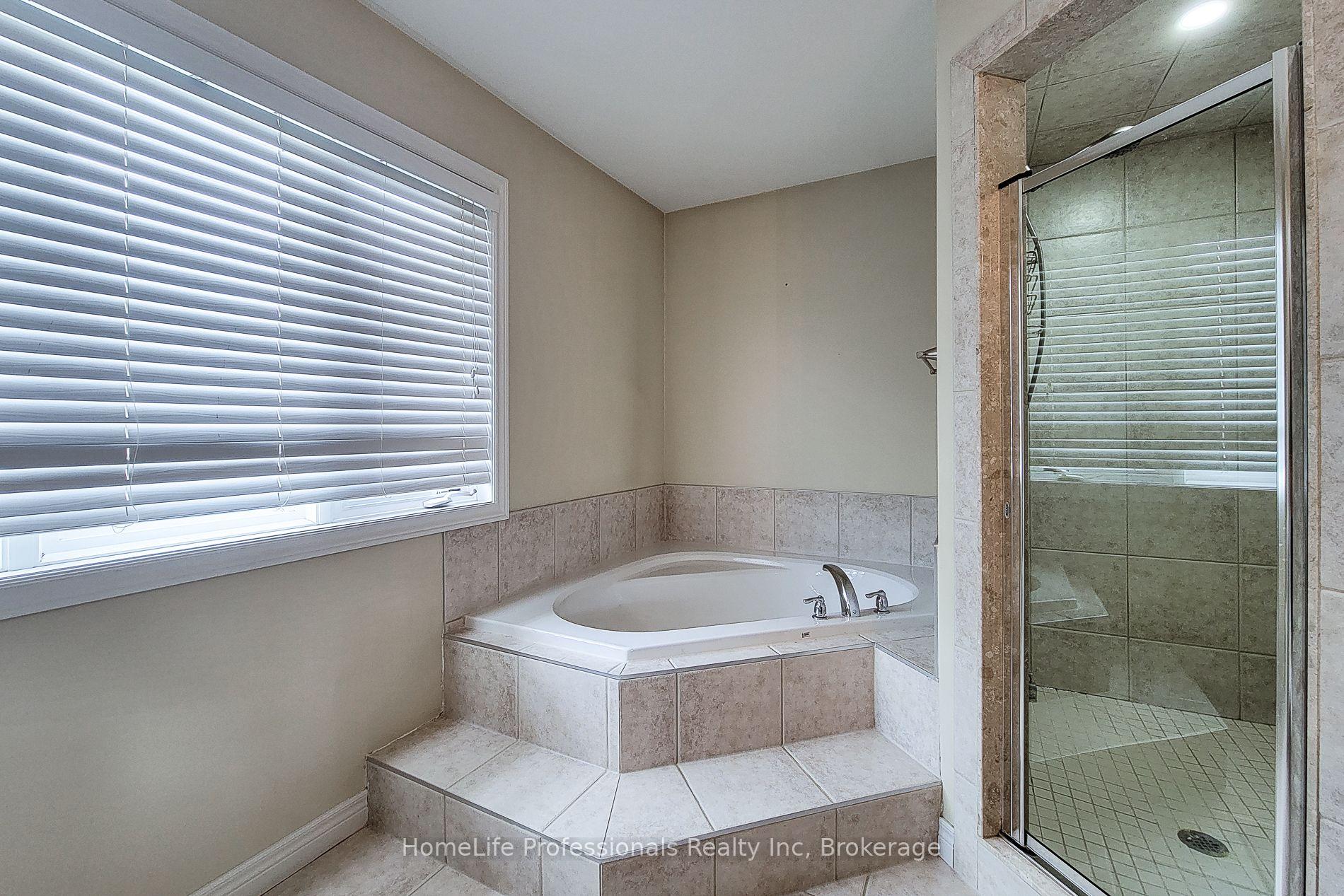 Photo 37 of 128 O'Leary Drive, Hamilton, Meadowlands — HOMEH