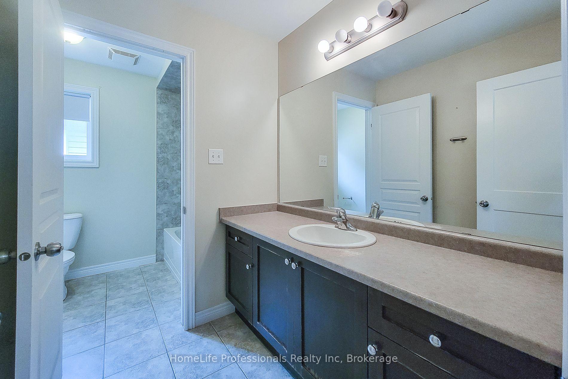 Photo 42 of 128 O'Leary Drive, Hamilton, Meadowlands — HOMEH