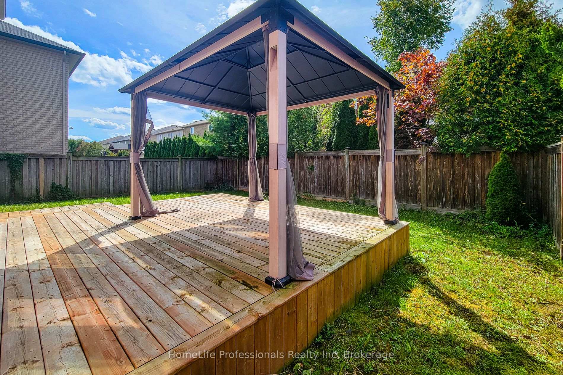 Photo 49 of 128 O'Leary Drive, Hamilton, Meadowlands — HOMEH