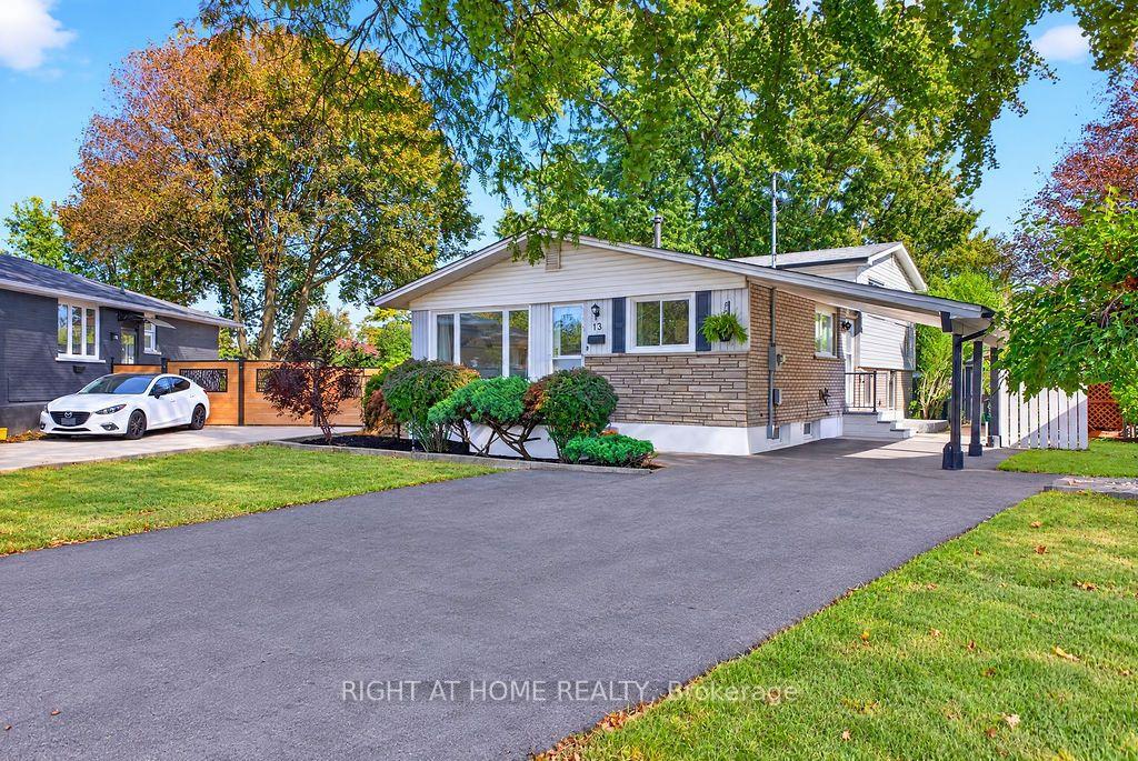 Photo 2 of 13 Crawford Drive, Hamilton, Kentley — HOMEH