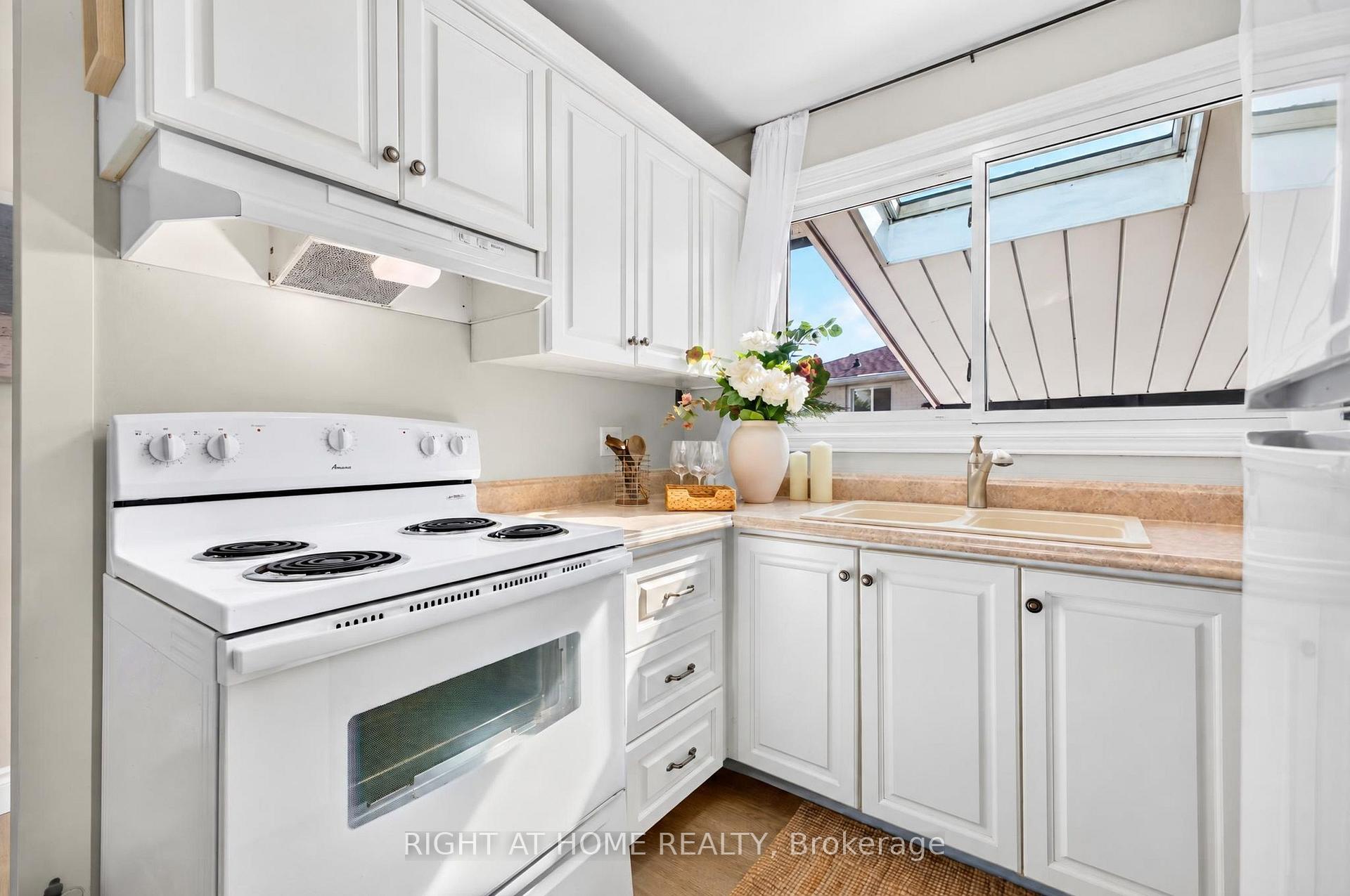 Photo 13 of 13 Crawford Drive, Hamilton, Kentley — HOMEH