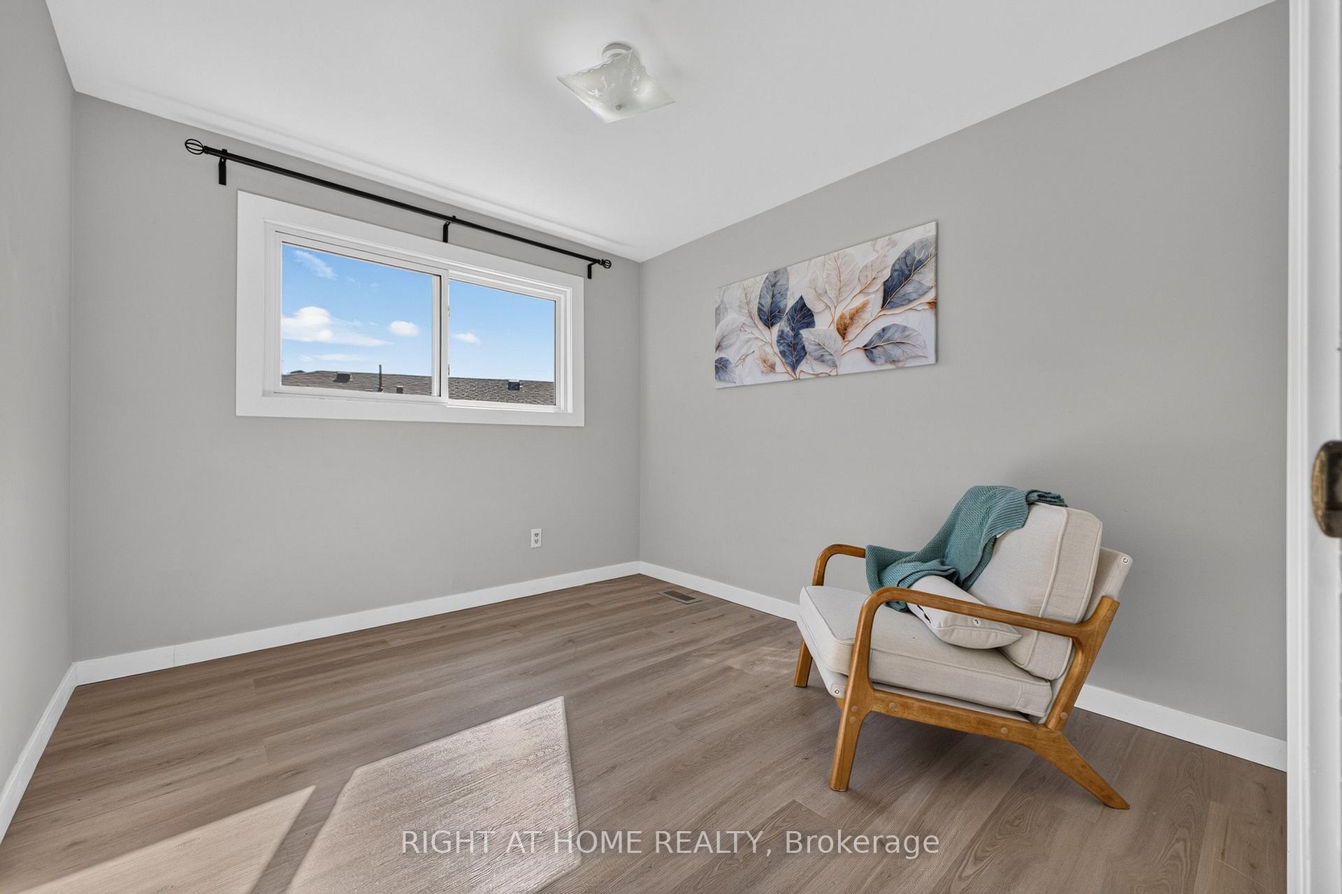 Photo 20 of 13 Crawford Drive, Hamilton, Kentley — HOMEH