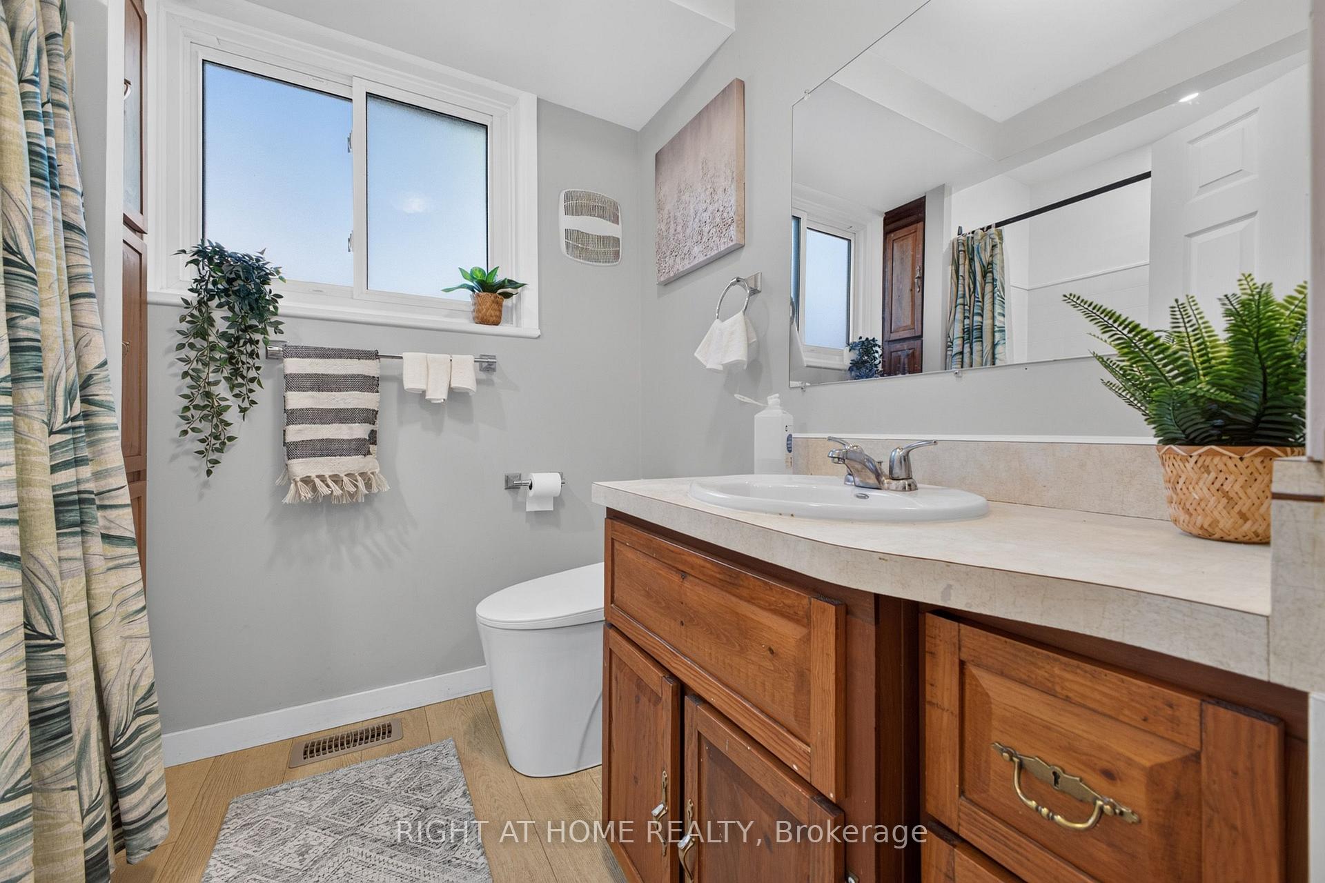 Photo 27 of 13 Crawford Drive, Hamilton, Kentley — HOMEH