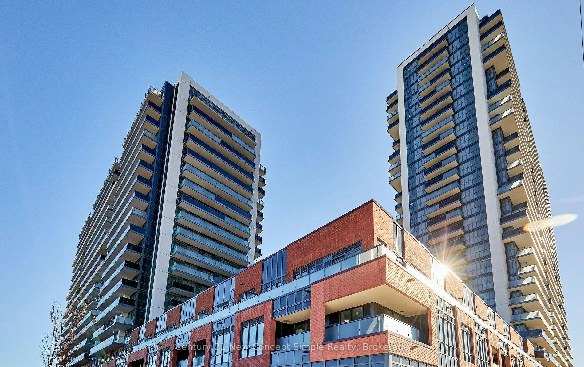 Photo of Unit 821, 2545 Simcoe Street N