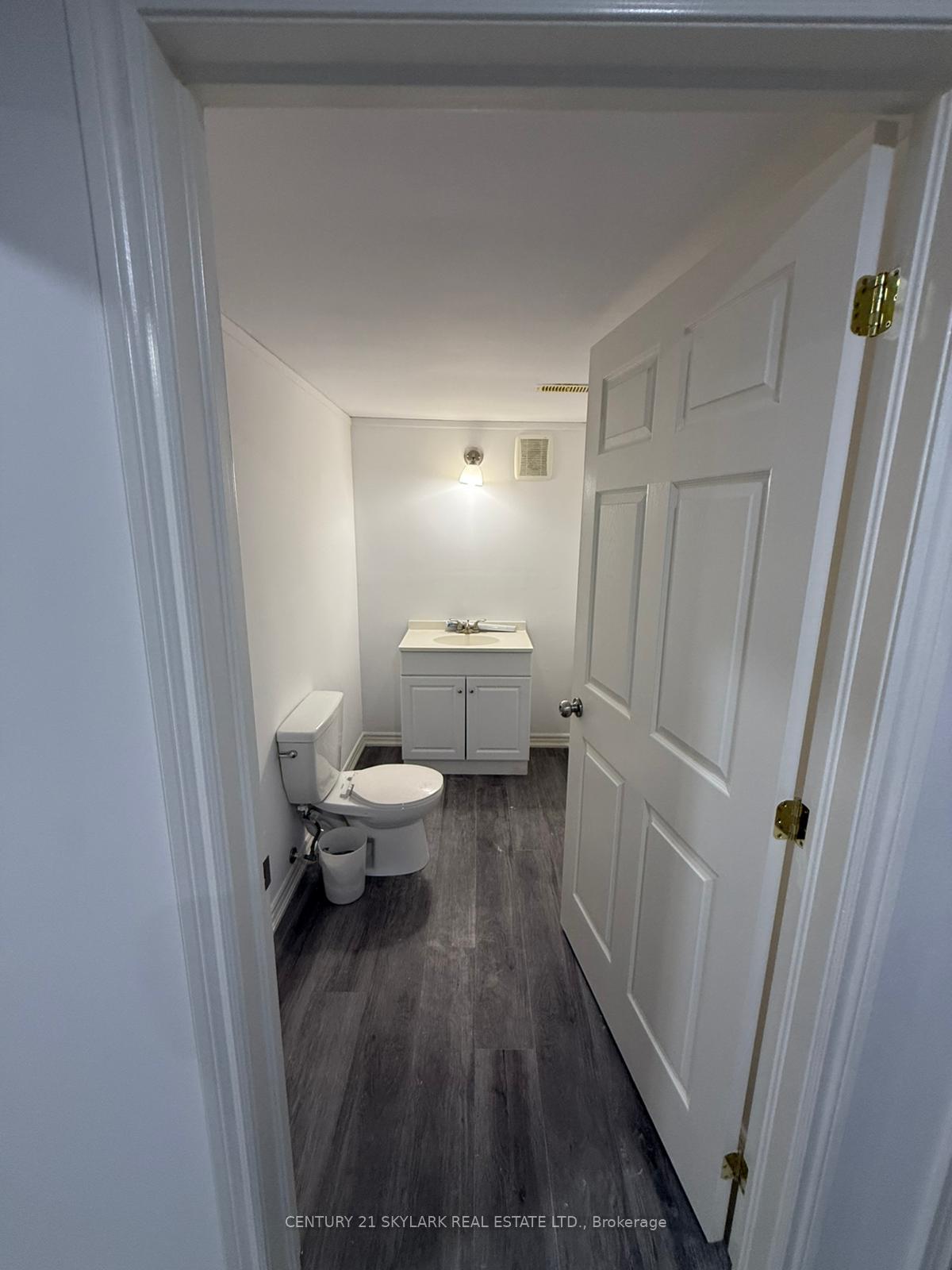 Photo 9 of 19 Kensington Court, St. Thomas — HOMEH