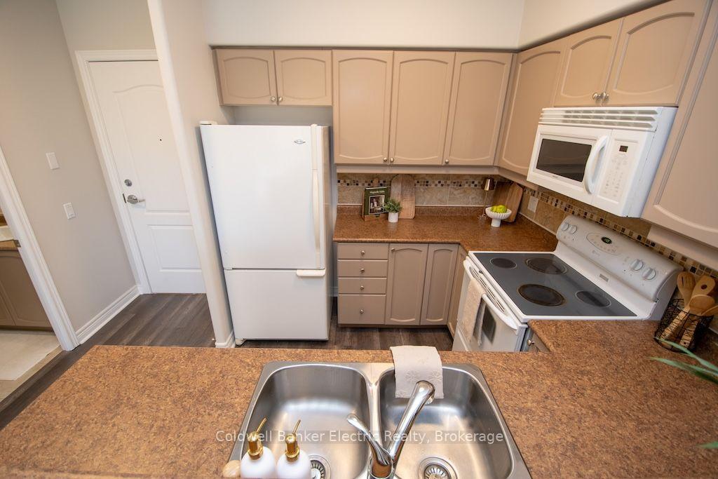 Photo 18 of Unit 212, 869 Clonsilla Avenue, Peterborough, Otonabee Ward 1 — HOMEH