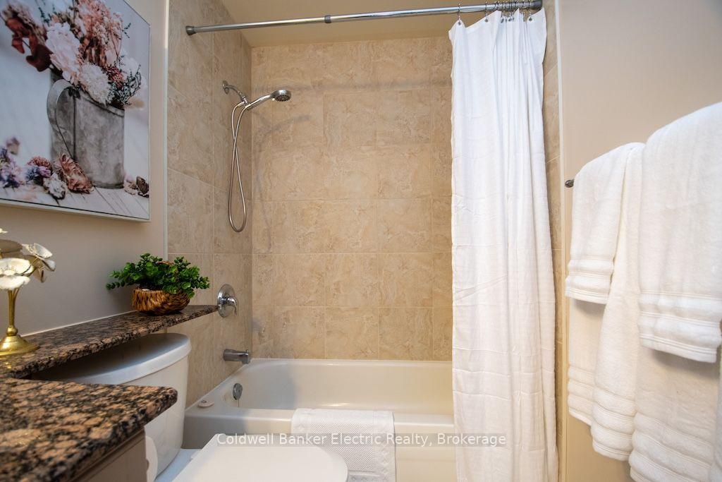 Photo 23 of Unit 212, 869 Clonsilla Avenue, Peterborough, Otonabee Ward 1 — HOMEH