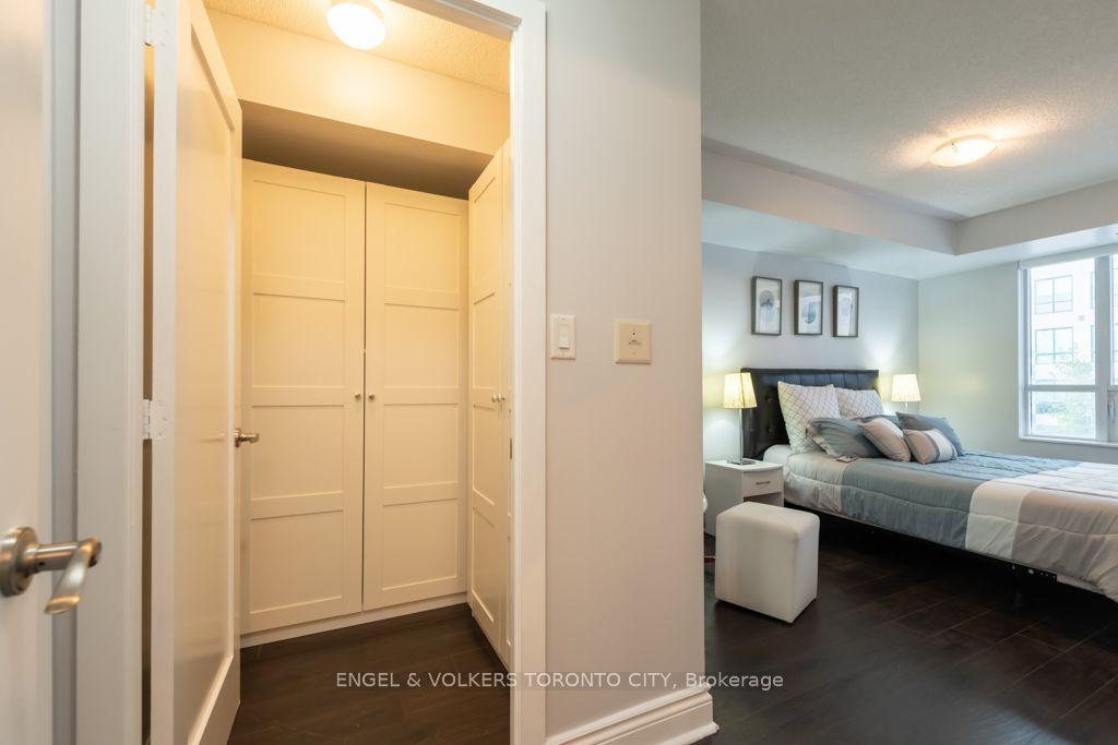 Photo 10 of Unit 307, 20 Blue Jays Way, Toronto, Waterfront Communities — HOMEH