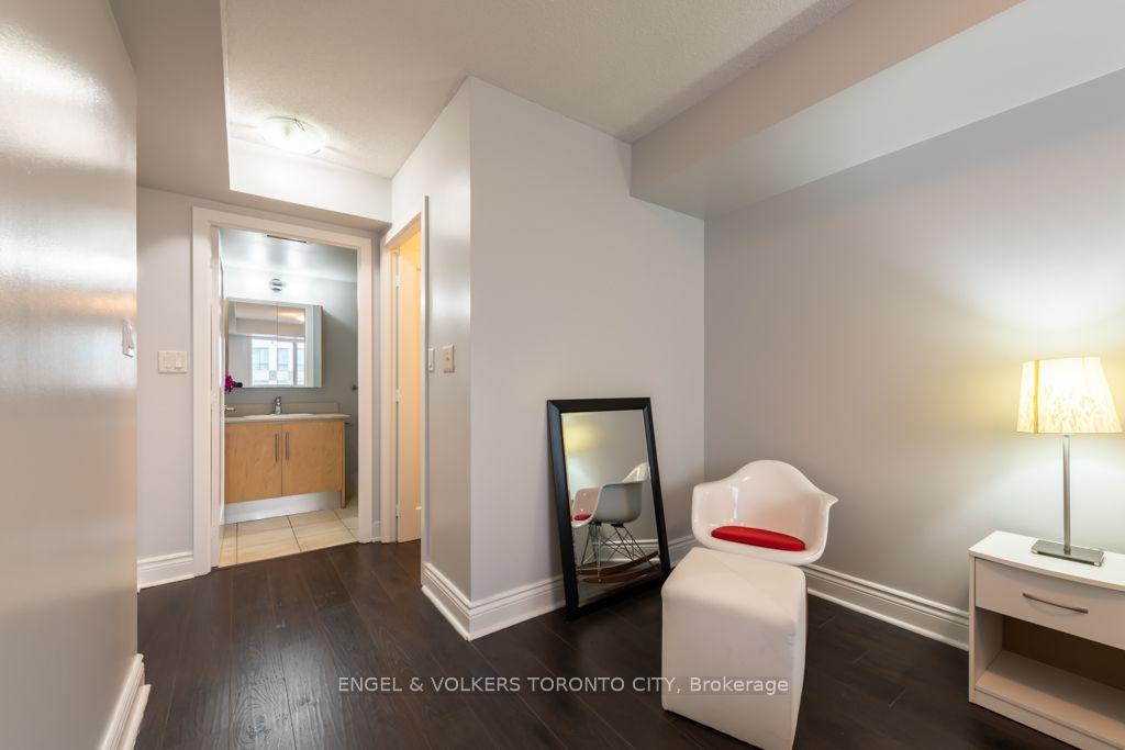 Photo 11 of Unit 307, 20 Blue Jays Way, Toronto, Waterfront Communities — HOMEH