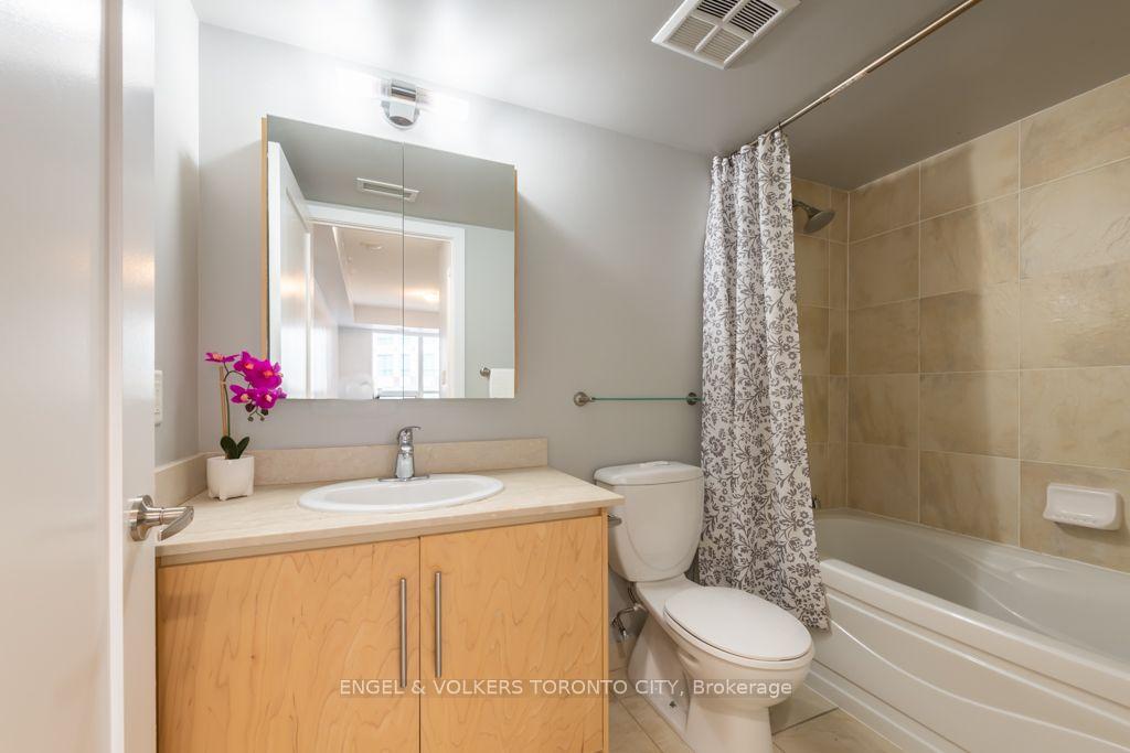 Photo 20 of Unit 307, 20 Blue Jays Way, Toronto, Waterfront Communities — HOMEH