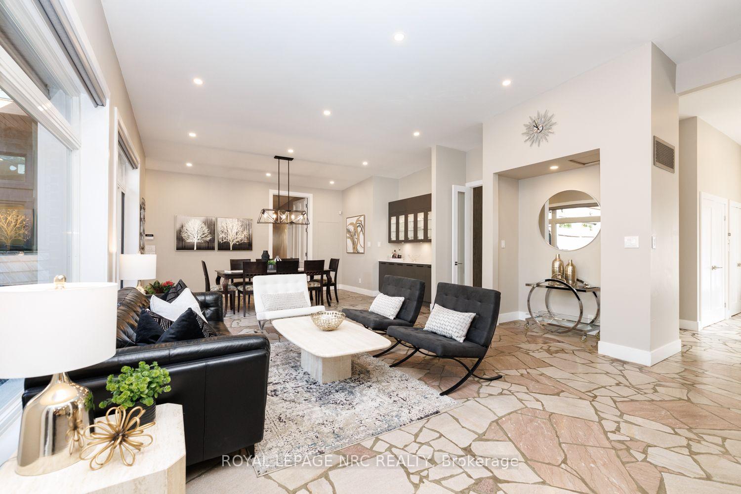 Photo 12 of 100 Marsdale Drive, St. Catharines, Glendale/Glenridge — HOMEH