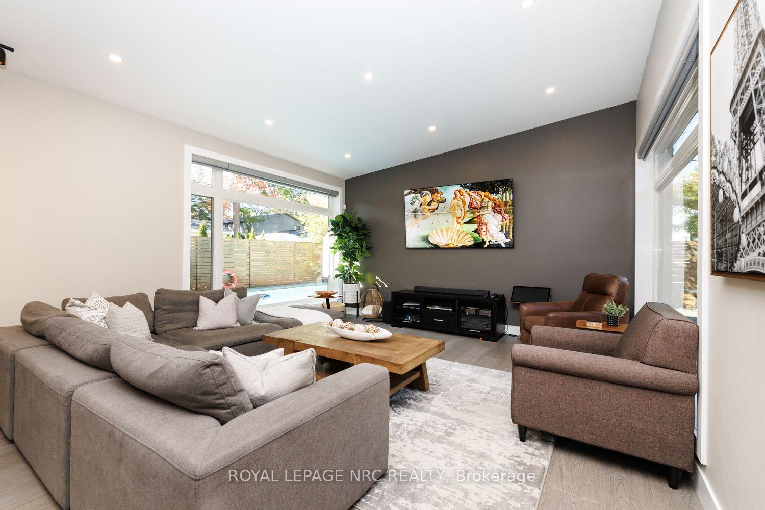 Photo 14 of 100 Marsdale Drive, St. Catharines, Glendale/Glenridge — HOMEH