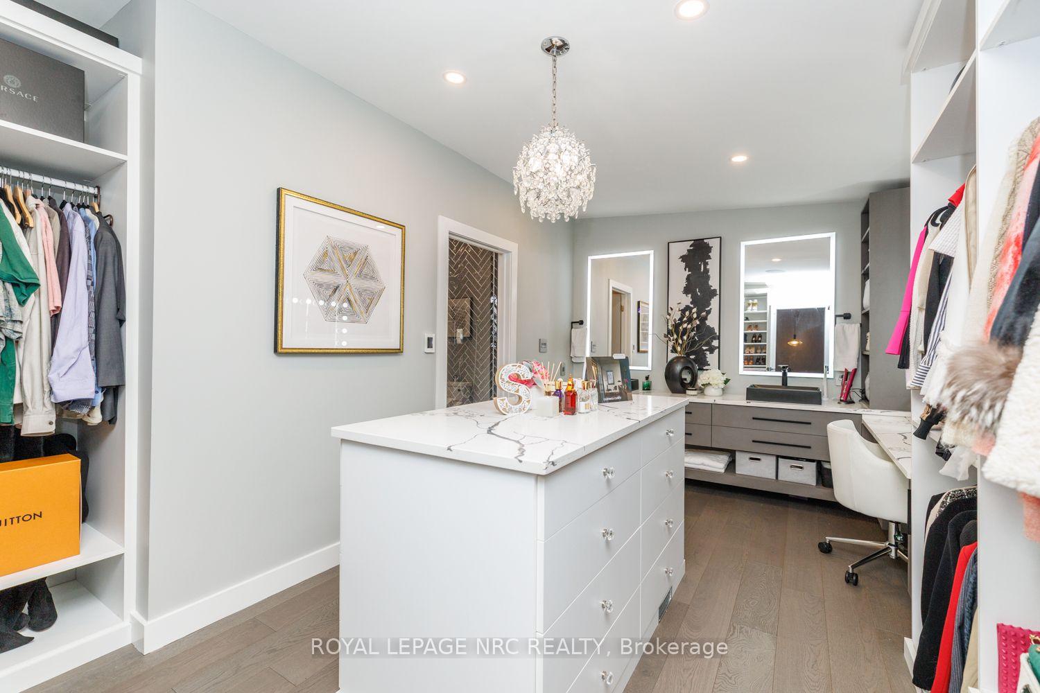 Photo 20 of 100 Marsdale Drive, St. Catharines, Glendale/Glenridge — HOMEH