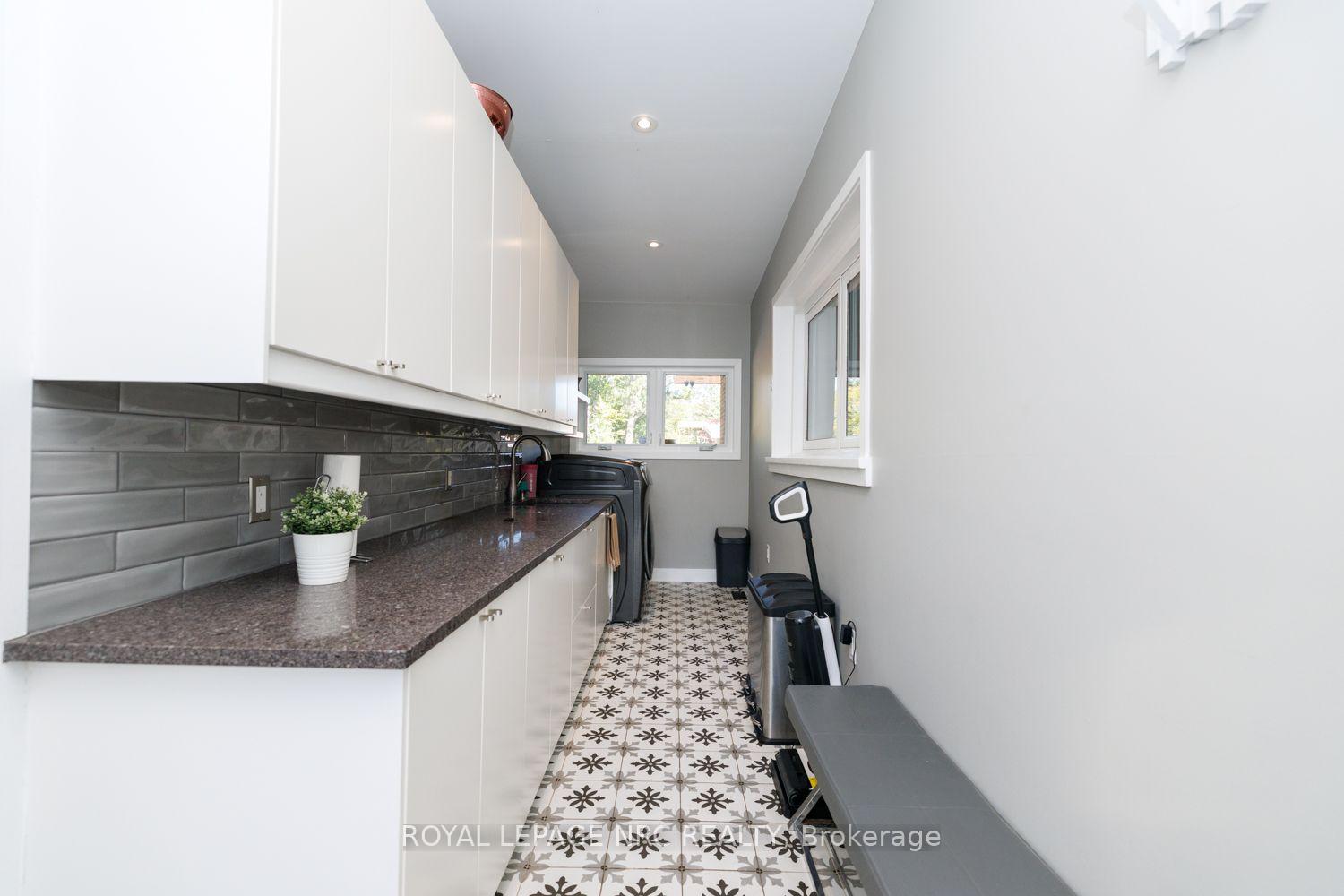 Photo 37 of 100 Marsdale Drive, St. Catharines, Glendale/Glenridge — HOMEH