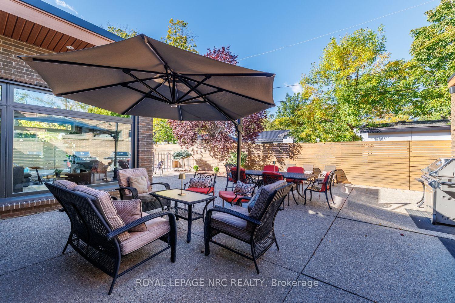 Photo 44 of 100 Marsdale Drive, St. Catharines, Glendale/Glenridge — HOMEH