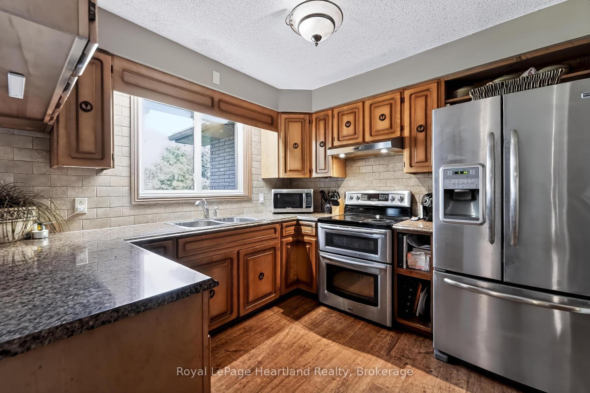 Photo 9 of 107 Mary Street, Central Huron, Clinton — HOMEH