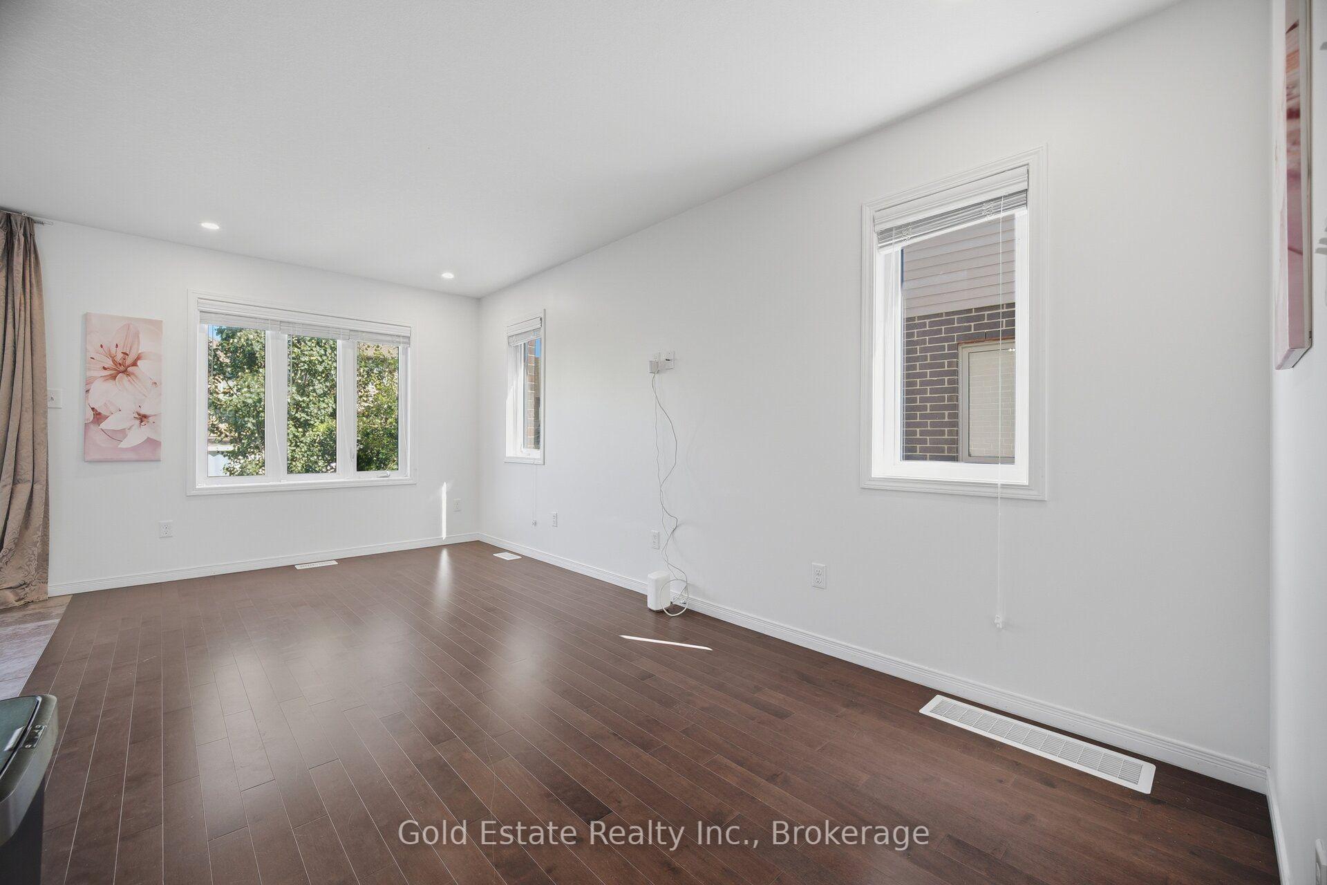 Photo 17 of Unit 85, 135 Hardcastle Drive, Cambridge, Blair Road — HOMEH