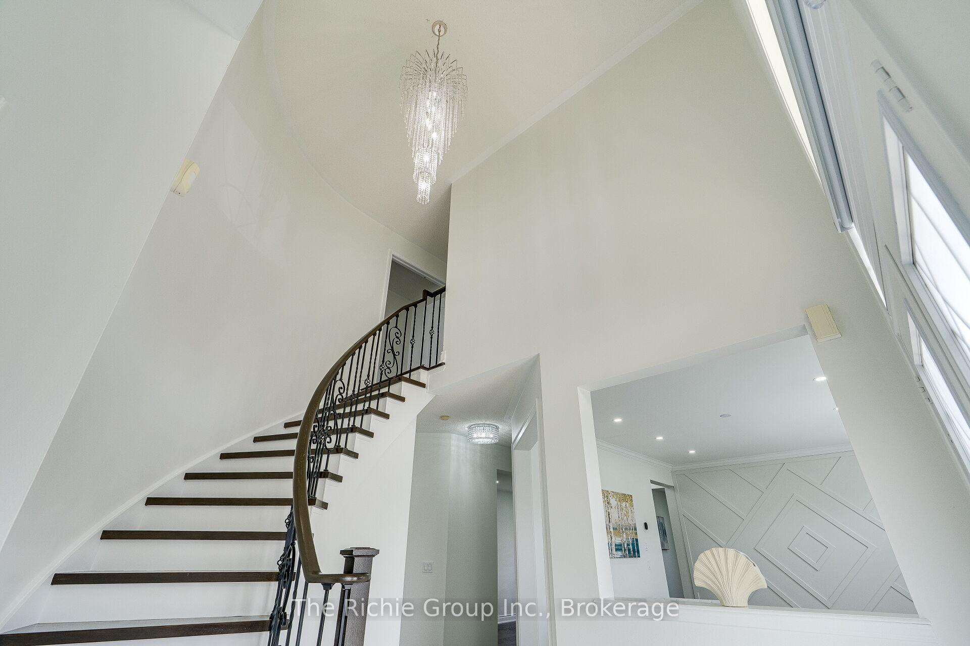 Photo 4 of 59 Tarquini Crescent, Caledon, Bolton West — HOMEH