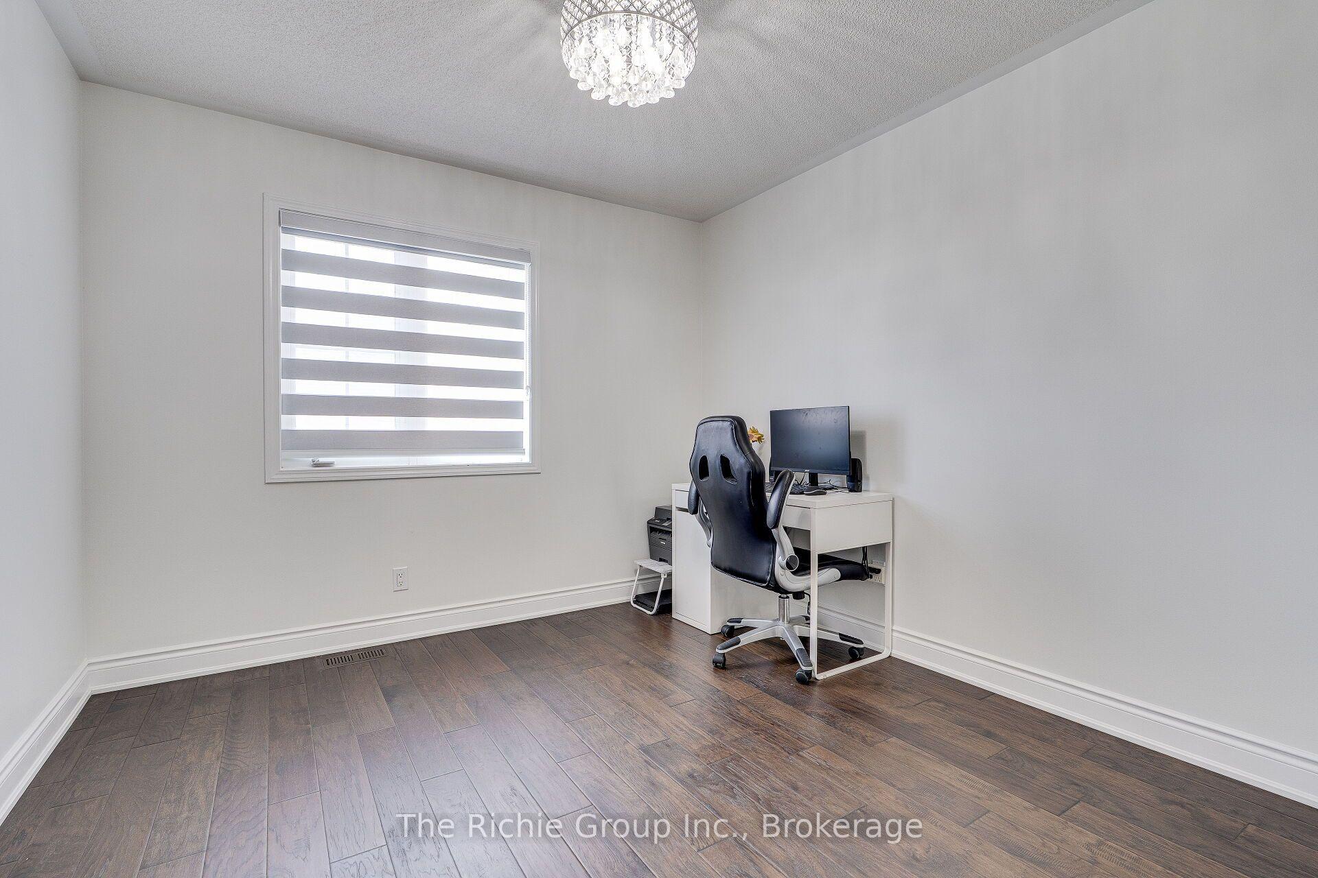Photo 19 of 59 Tarquini Crescent, Caledon, Bolton West — HOMEH