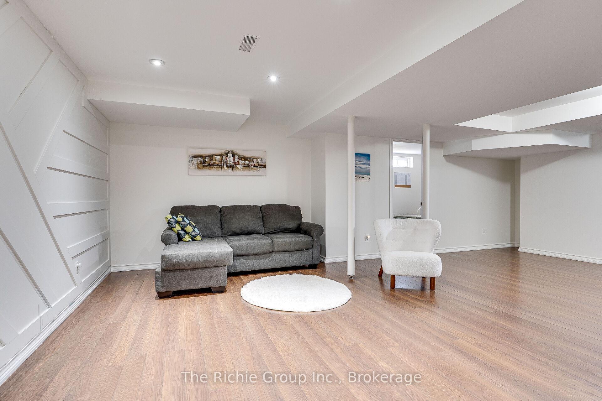 Photo 22 of 59 Tarquini Crescent, Caledon, Bolton West — HOMEH