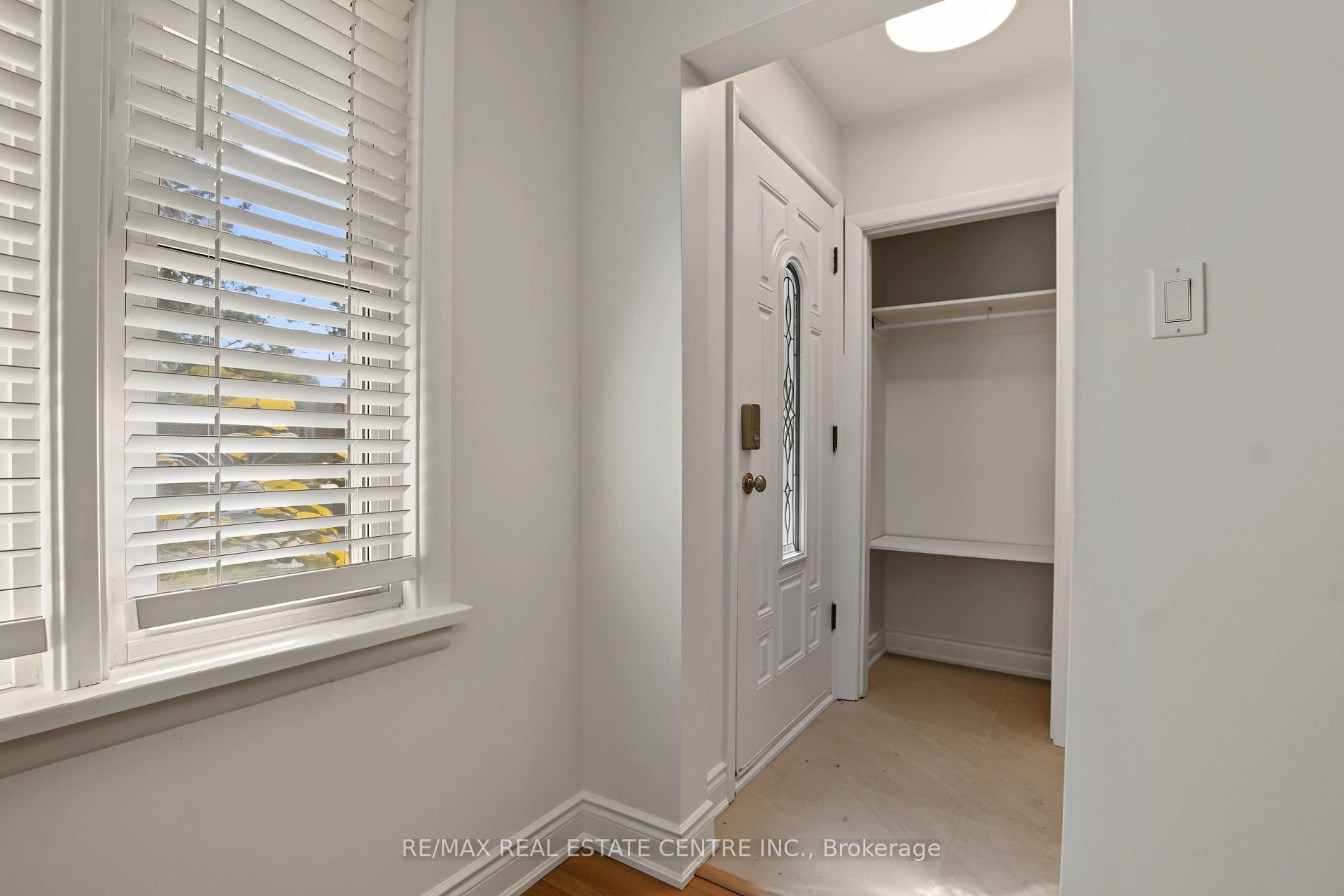 Photo 28 of 143 Elgin Crescent, Waterloo, Lincoln Heights — HOMEH