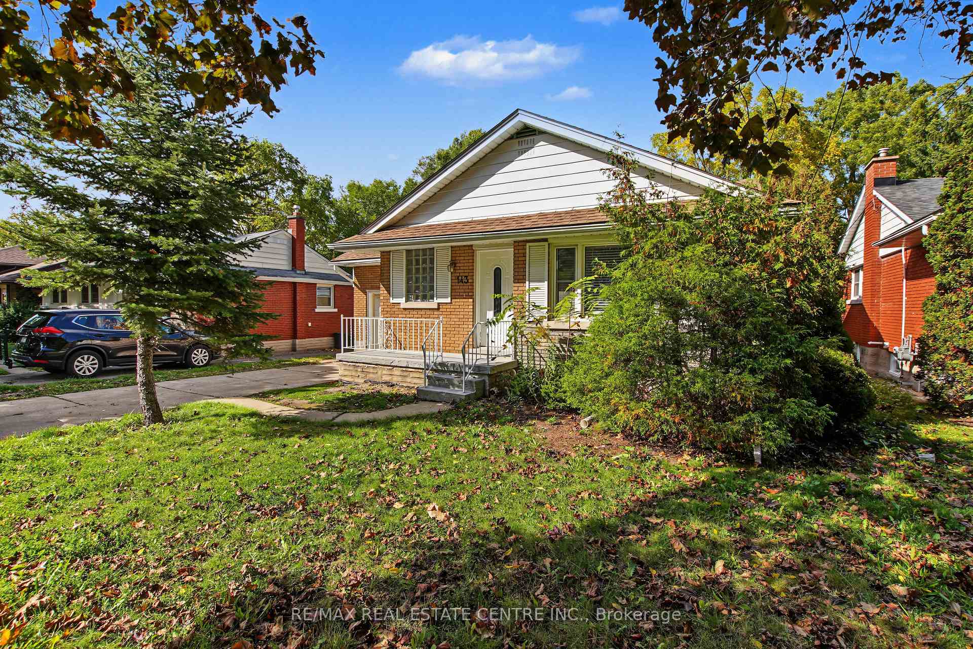 Photo 38 of 143 Elgin Crescent, Waterloo, Lincoln Heights — HOMEH