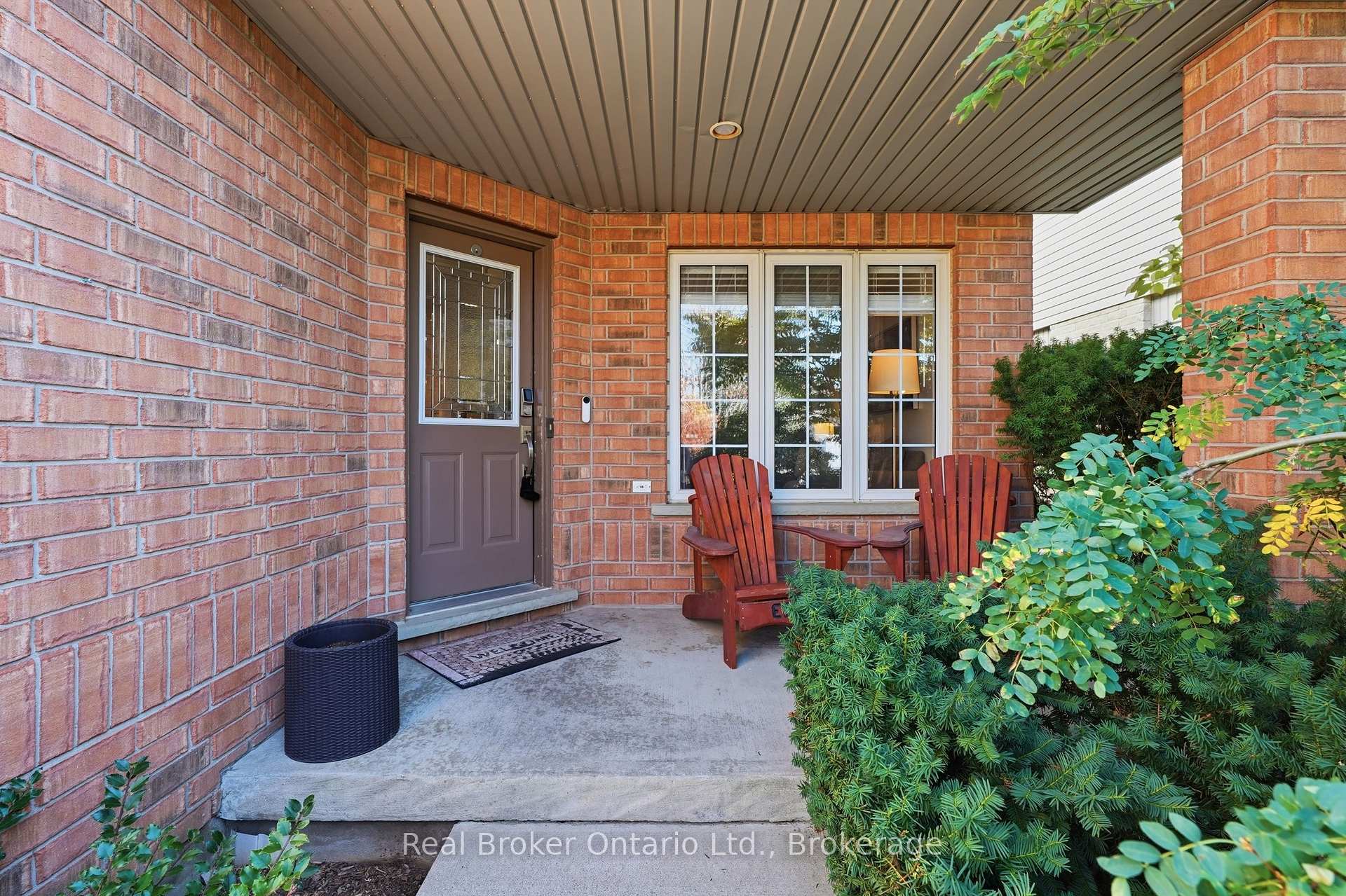 Photo 3 of 225 Summerfield Drive, Guelph, Pineridge/Westminster Woods — HOMEH