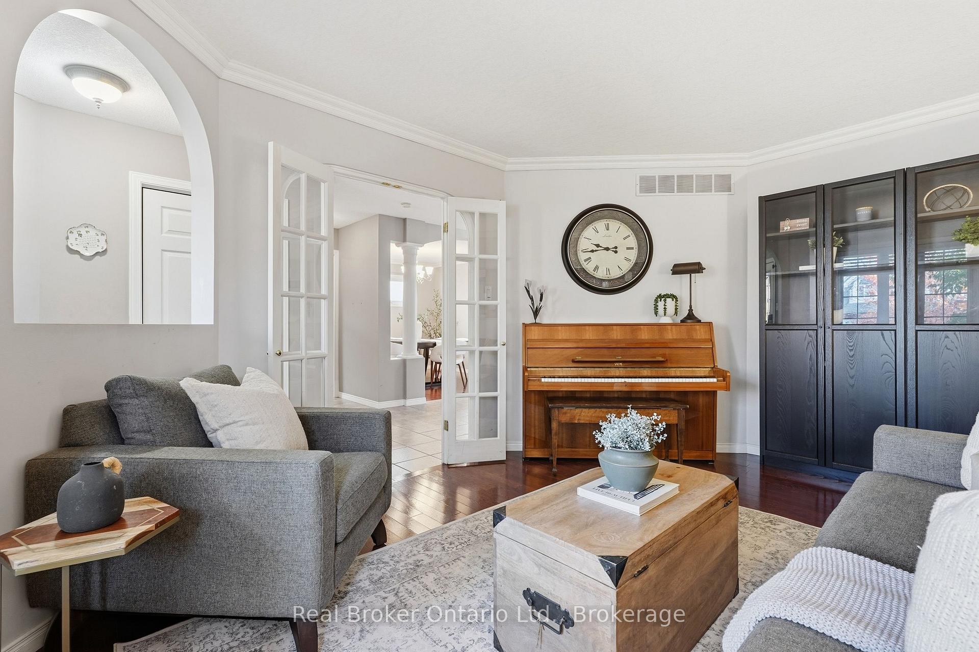 Photo 7 of 225 Summerfield Drive, Guelph, Pineridge/Westminster Woods — HOMEH