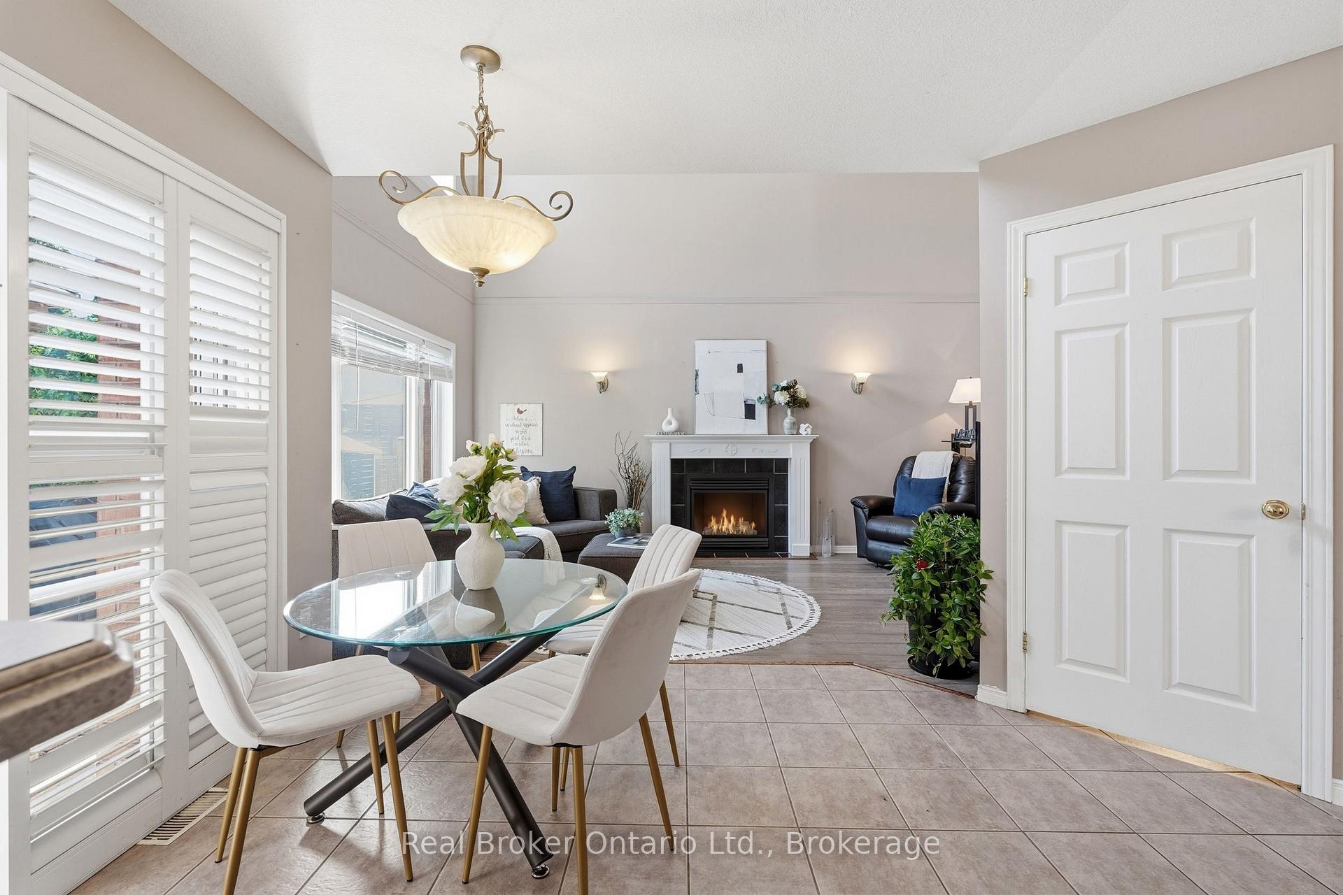 Photo 11 of 225 Summerfield Drive, Guelph, Pineridge/Westminster Woods — HOMEH