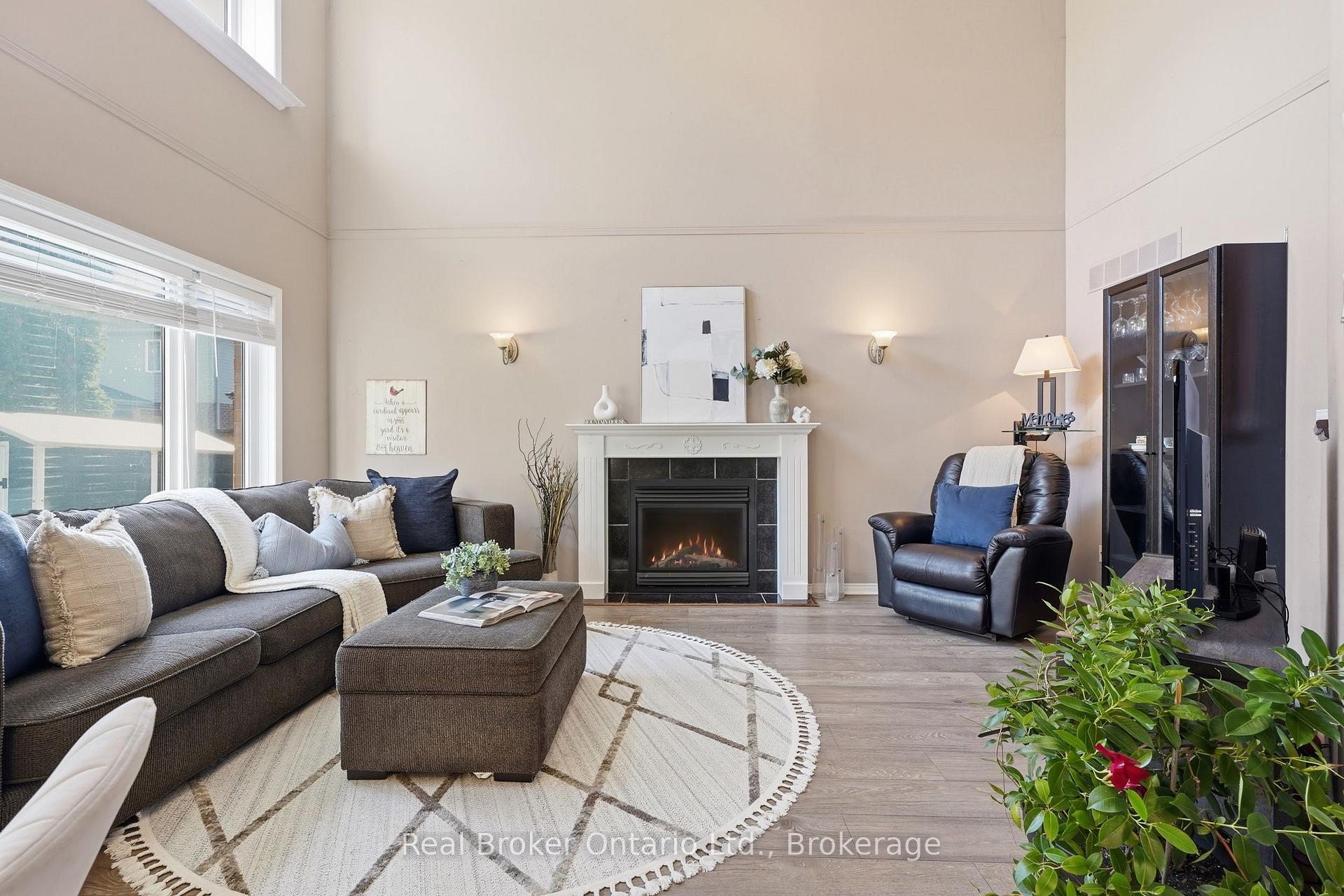 Photo 18 of 225 Summerfield Drive, Guelph, Pineridge/Westminster Woods — HOMEH