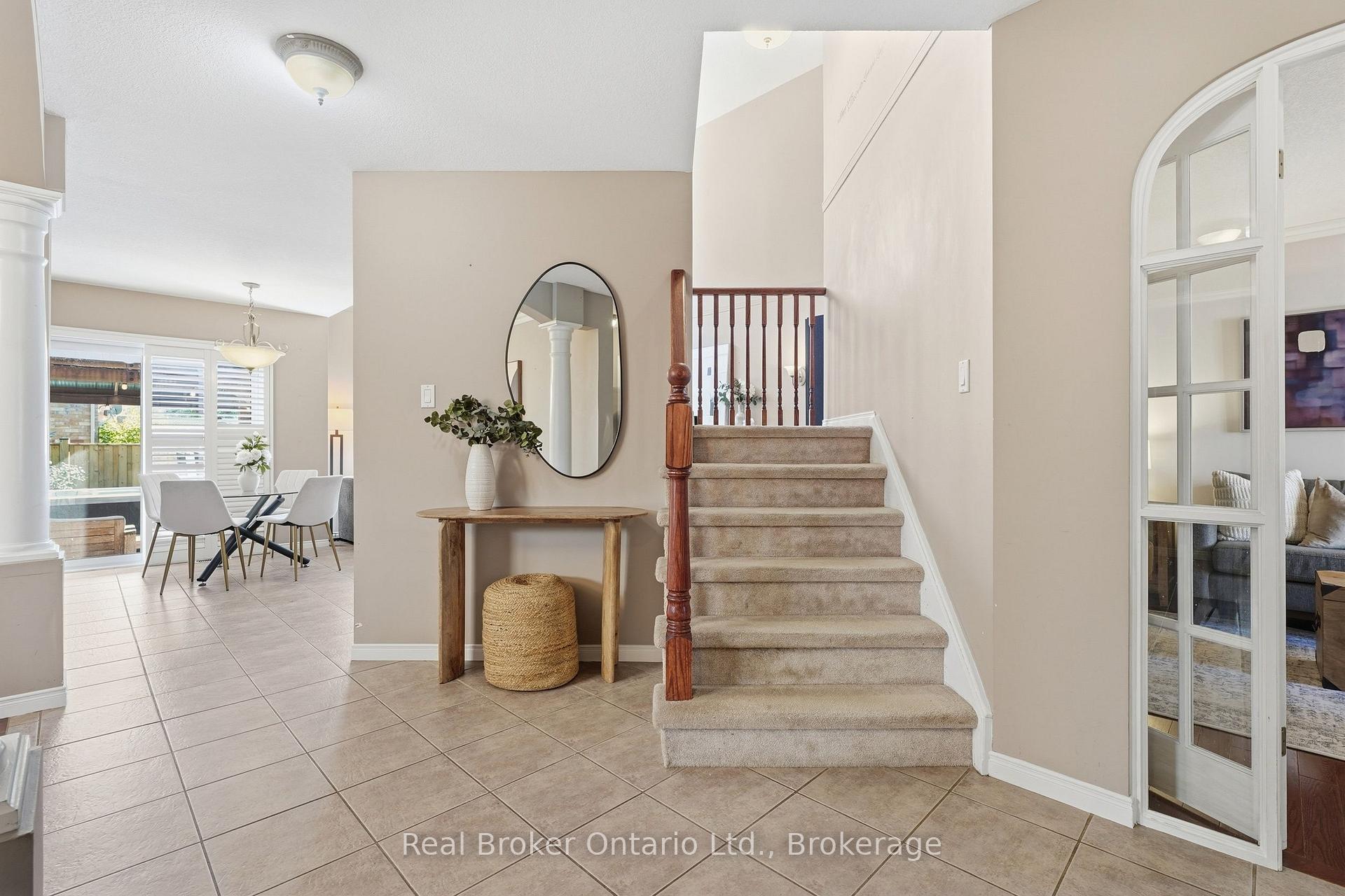Photo 23 of 225 Summerfield Drive, Guelph, Pineridge/Westminster Woods — HOMEH