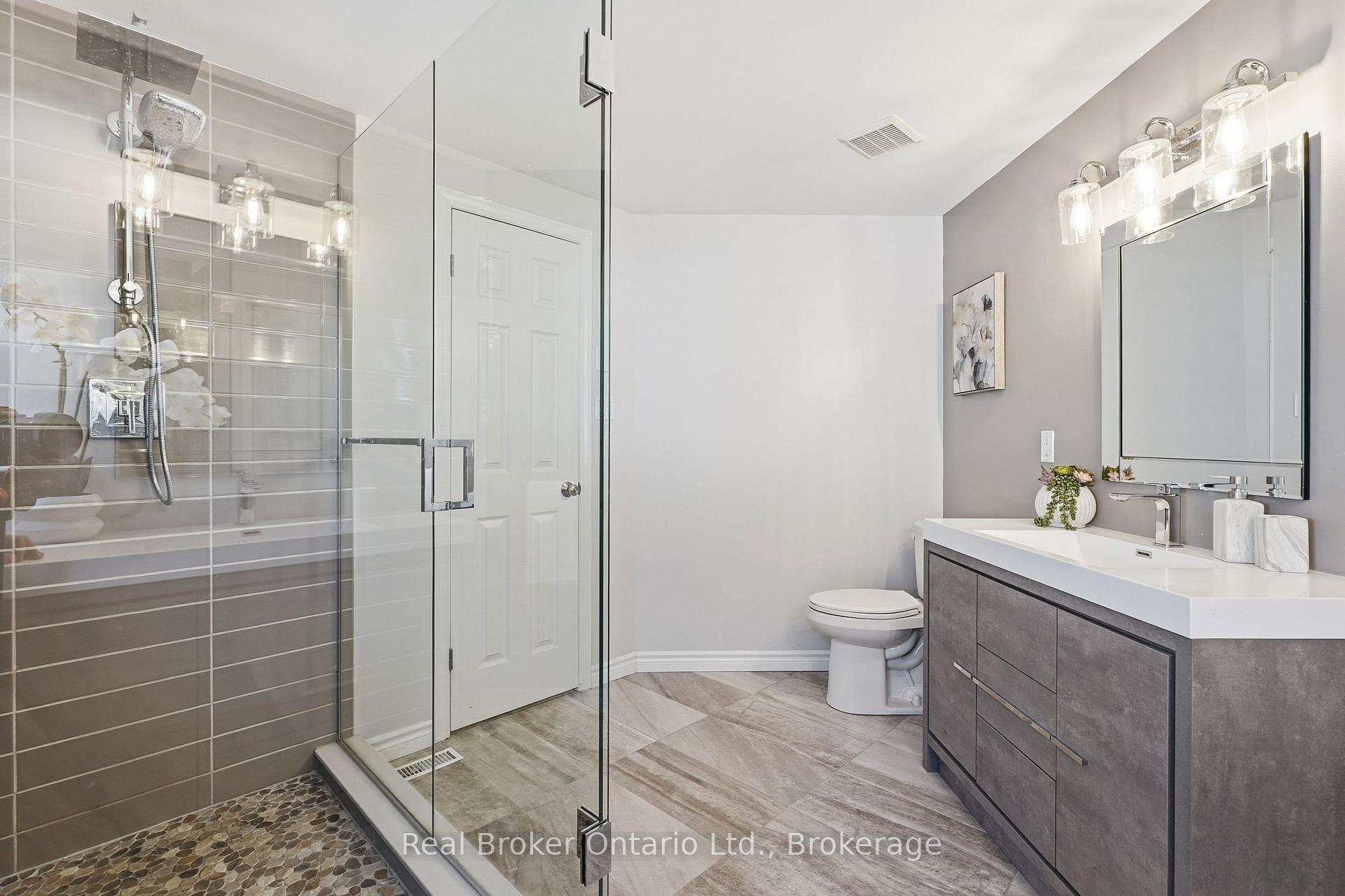 Photo 32 of 225 Summerfield Drive, Guelph, Pineridge/Westminster Woods — HOMEH