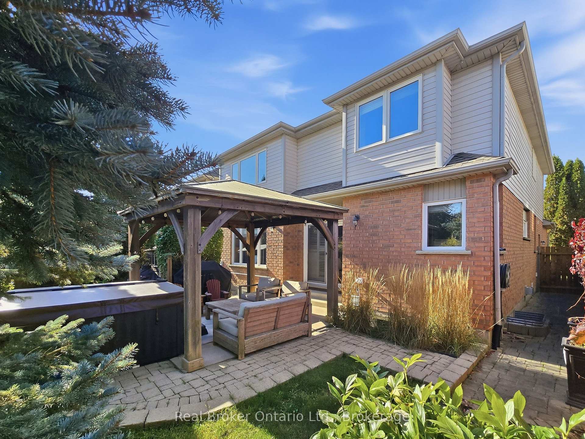 Photo 43 of 225 Summerfield Drive, Guelph, Pineridge/Westminster Woods — HOMEH