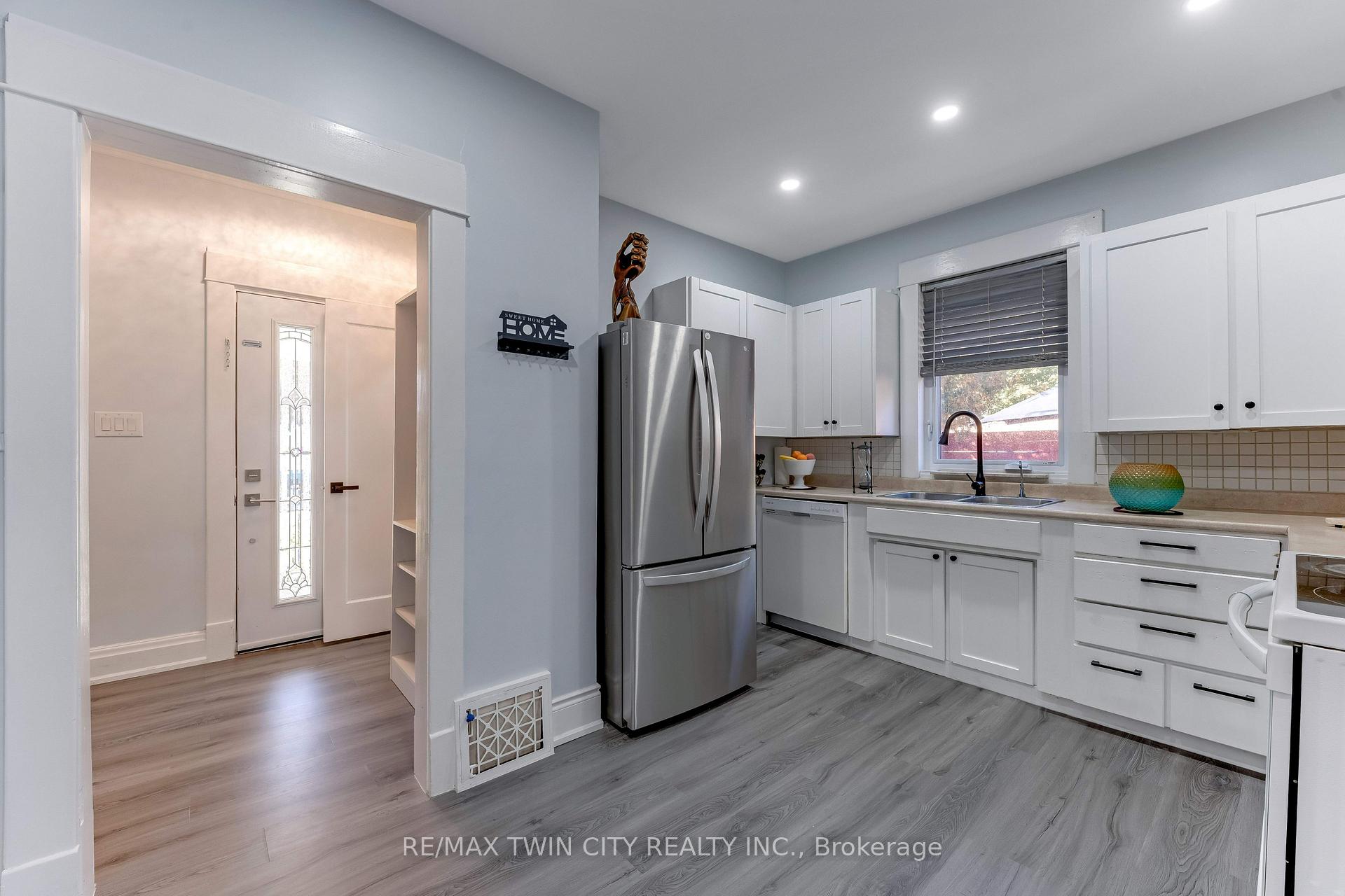 Photo 10 of 116 Victoria Avenue, Cambridge, Southwood - Kinbridge — HOMEH