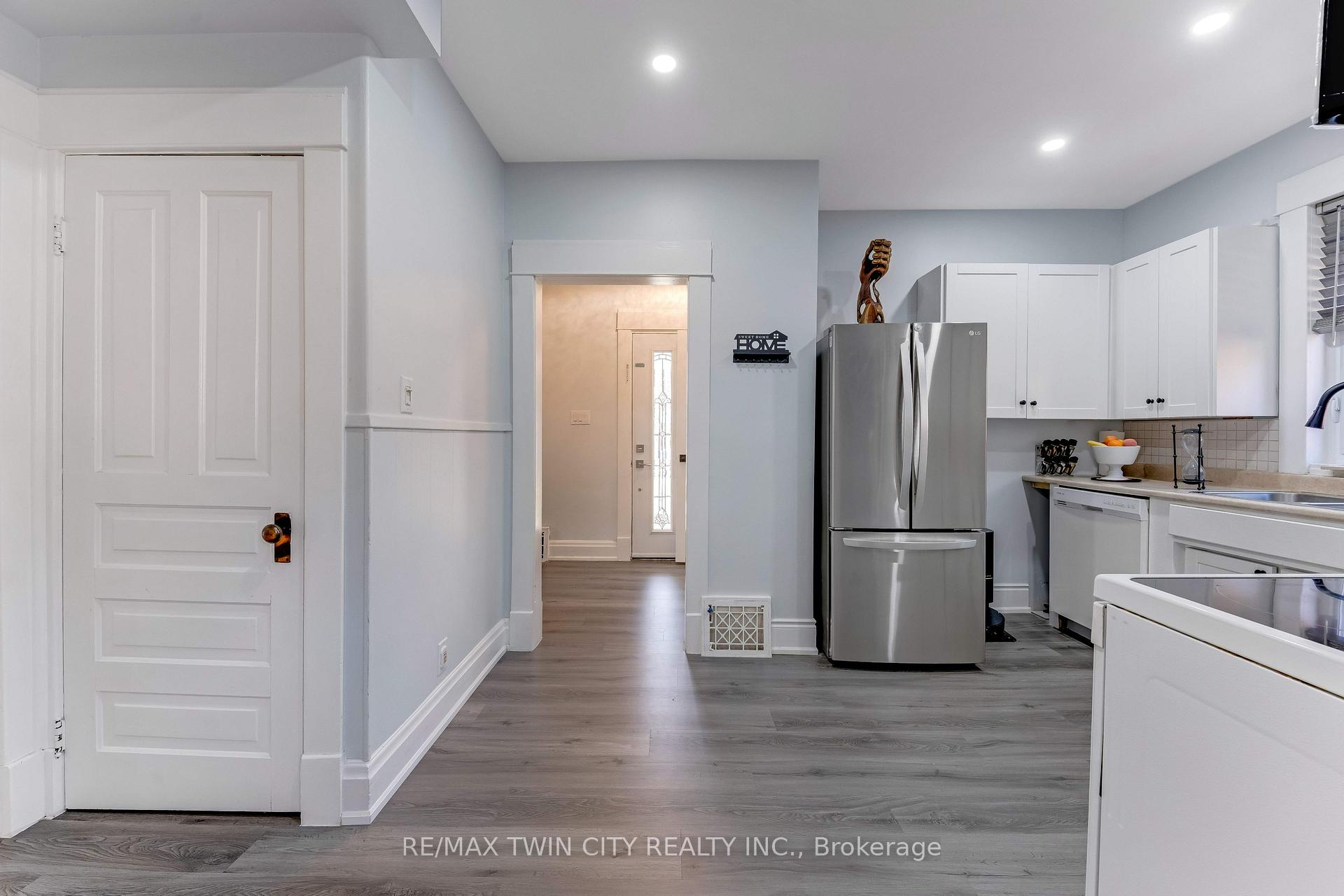 Photo 13 of 116 Victoria Avenue, Cambridge, Southwood - Kinbridge — HOMEH