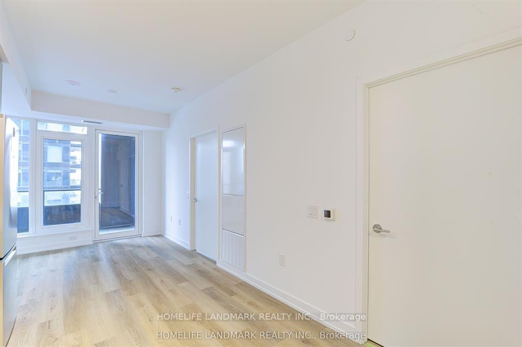 Photo 6 of 395 Square One Drive, Mississauga, City Centre — HOMEH