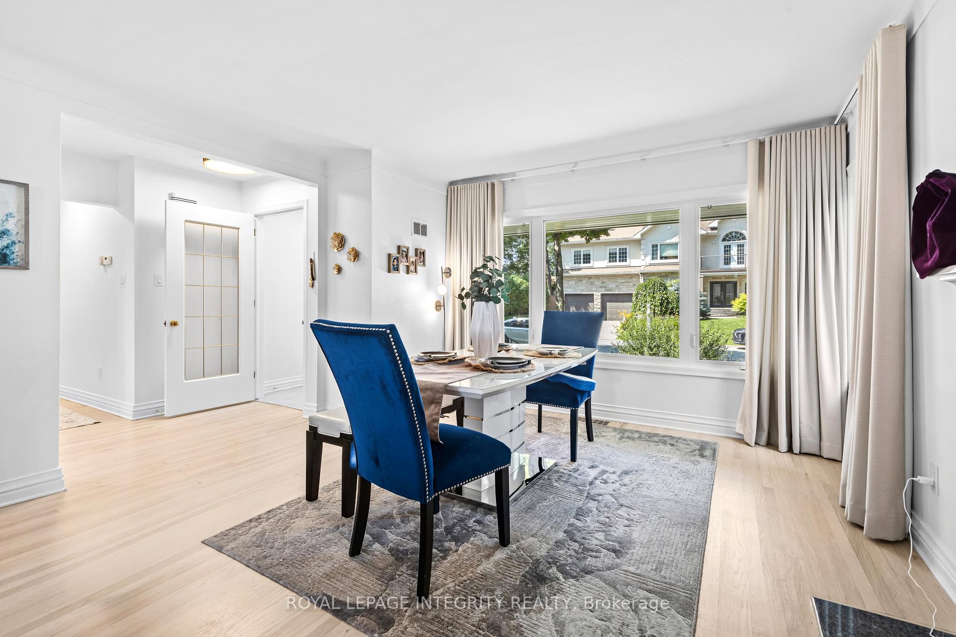 Photo 5 of 2183 Woodcrest Road, Ottawa, Alta Vista/Faircrest Heights — HOMEH