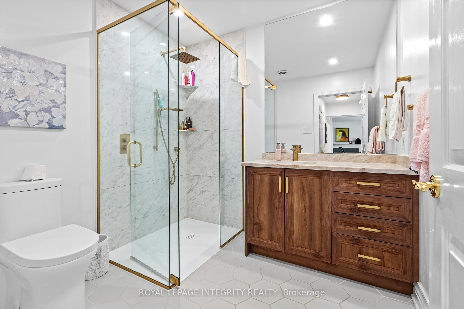 Photo 20 of 2183 Woodcrest Road, Ottawa, Alta Vista/Faircrest Heights — HOMEH