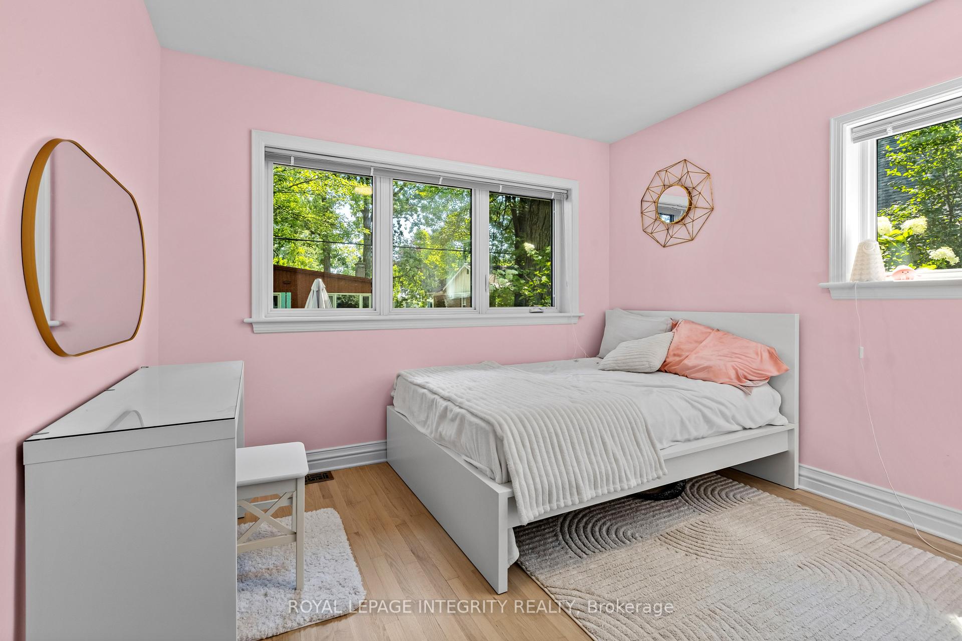 Photo 21 of 2183 Woodcrest Road, Ottawa, Alta Vista/Faircrest Heights — HOMEH