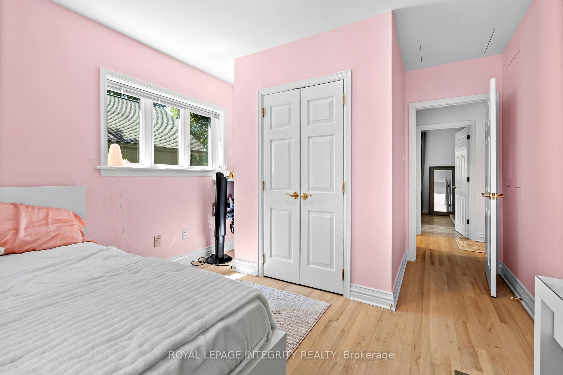 Photo 22 of 2183 Woodcrest Road, Ottawa, Alta Vista/Faircrest Heights — HOMEH