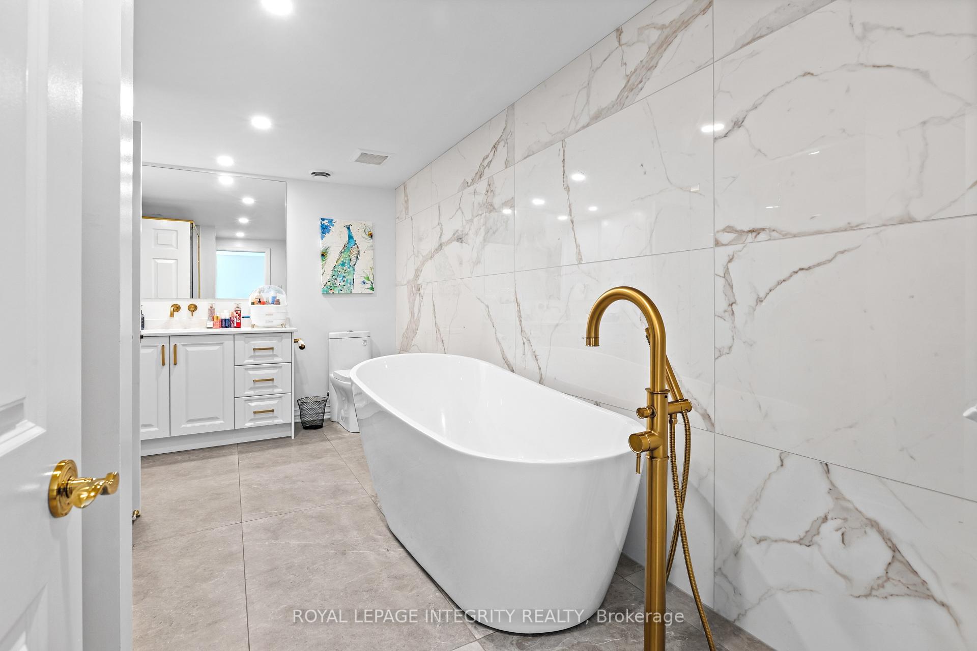 Photo 30 of 2183 Woodcrest Road, Ottawa, Alta Vista/Faircrest Heights — HOMEH