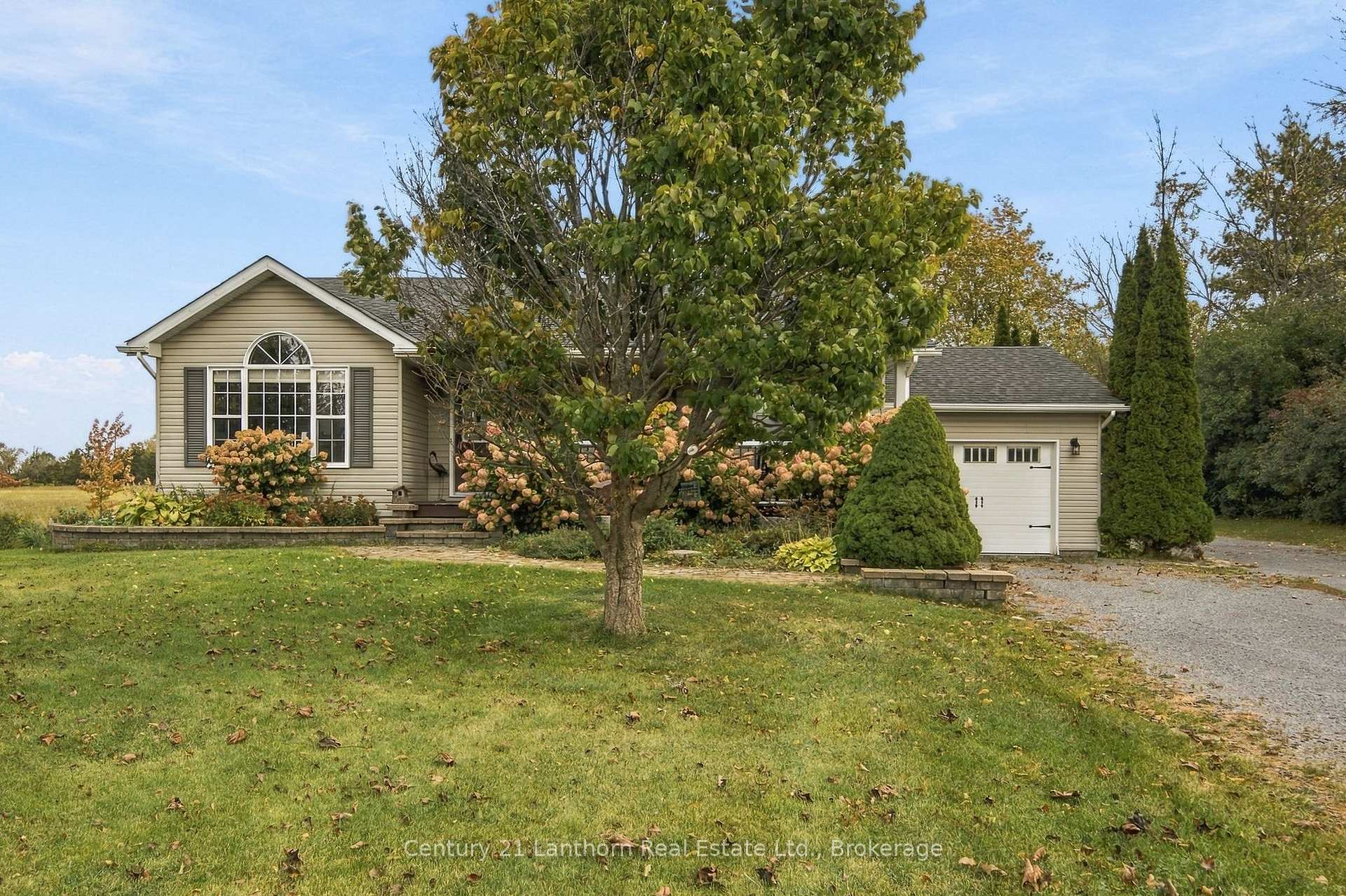 Photo 16 of 312 Badgley Road, Prince Edward County, Ameliasburg Ward — HOMEH